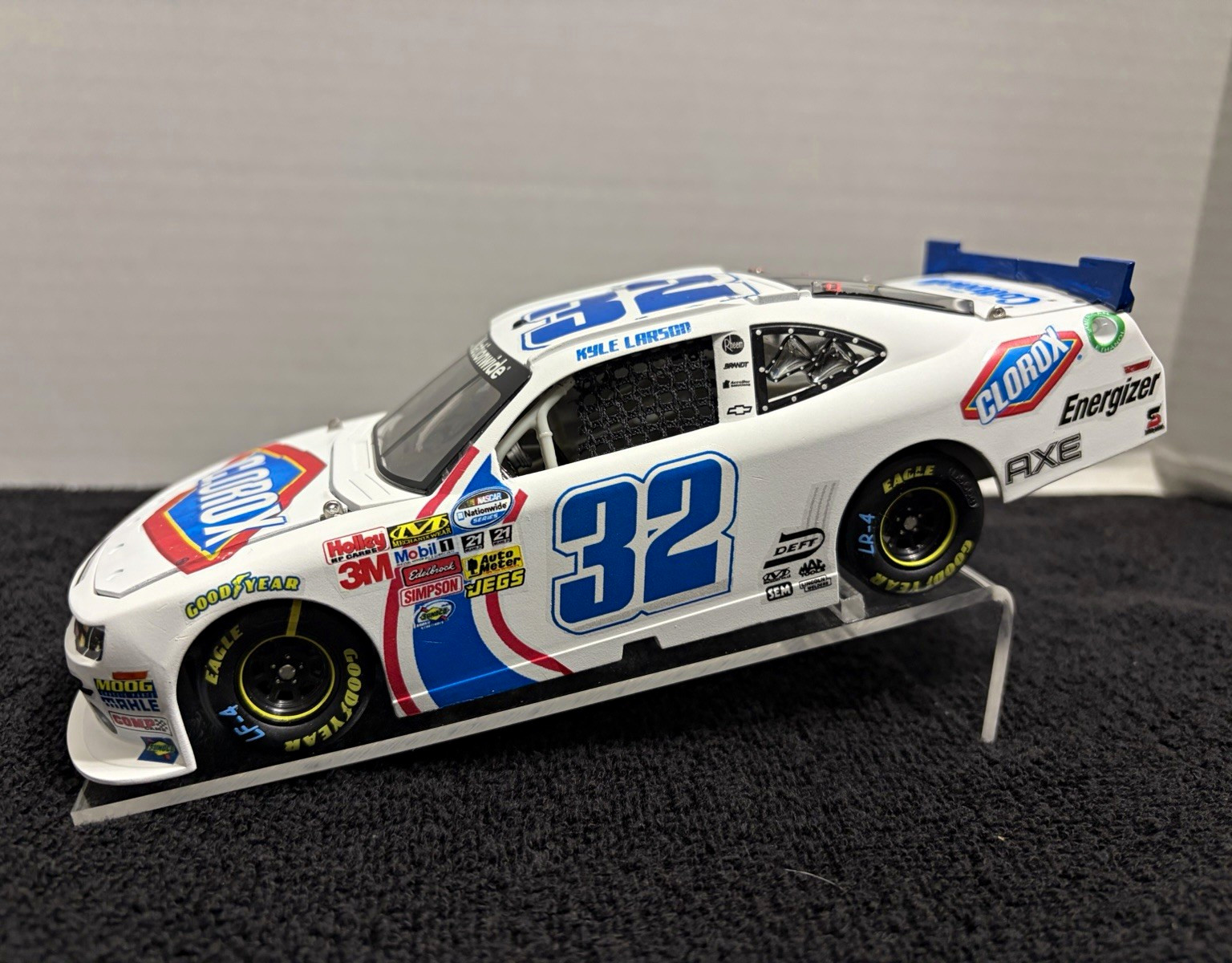 Custom Built Kyle Larson 2013 Nationwide 1/24 NASCAR Diecast Custom Built Kyle Larson 2013 Nationwide 1/24 NASCAR Diecast