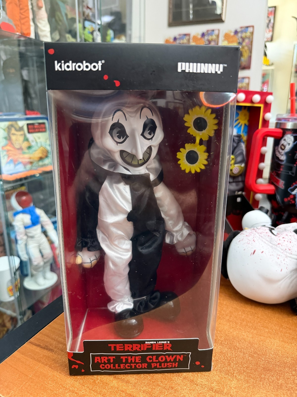 Kidrobot Terrifier 2 Art the Clown Collector Plush Posable Doll NISB HTF