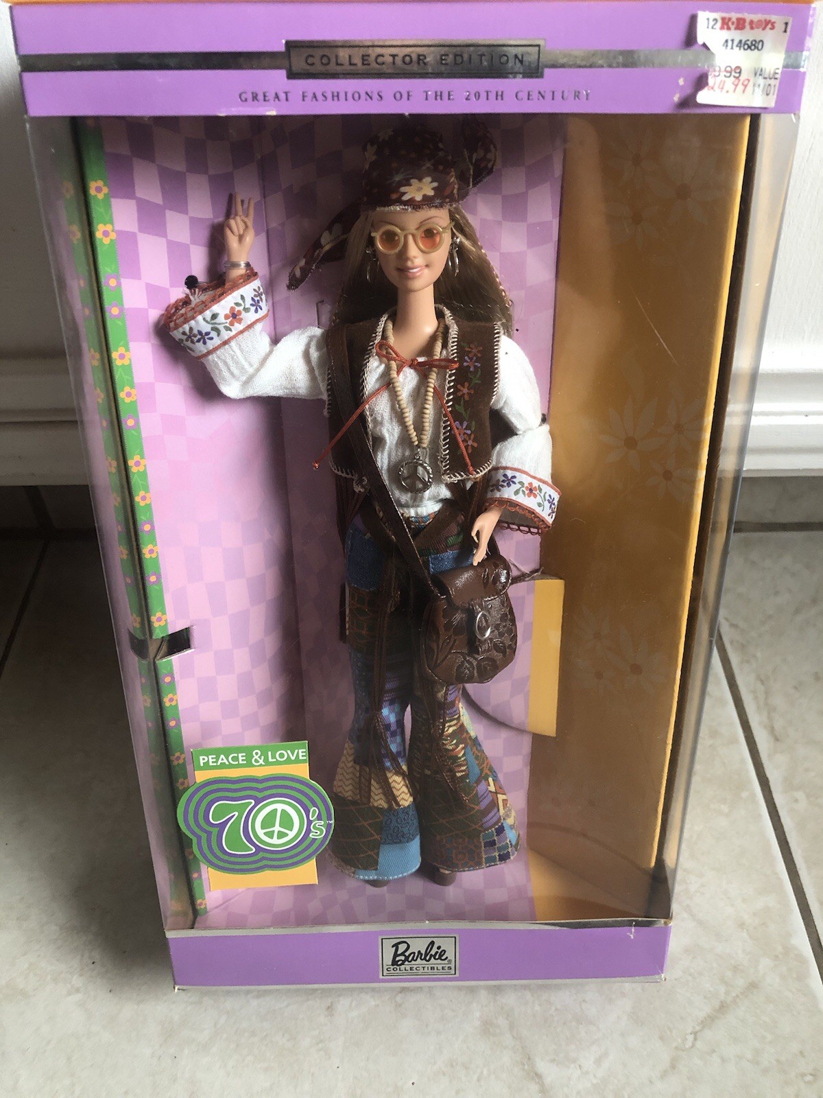 Barbie Peace & Love 70\'s Collector Edition Hippie Mattel #27677 NRFB 2000 VTG