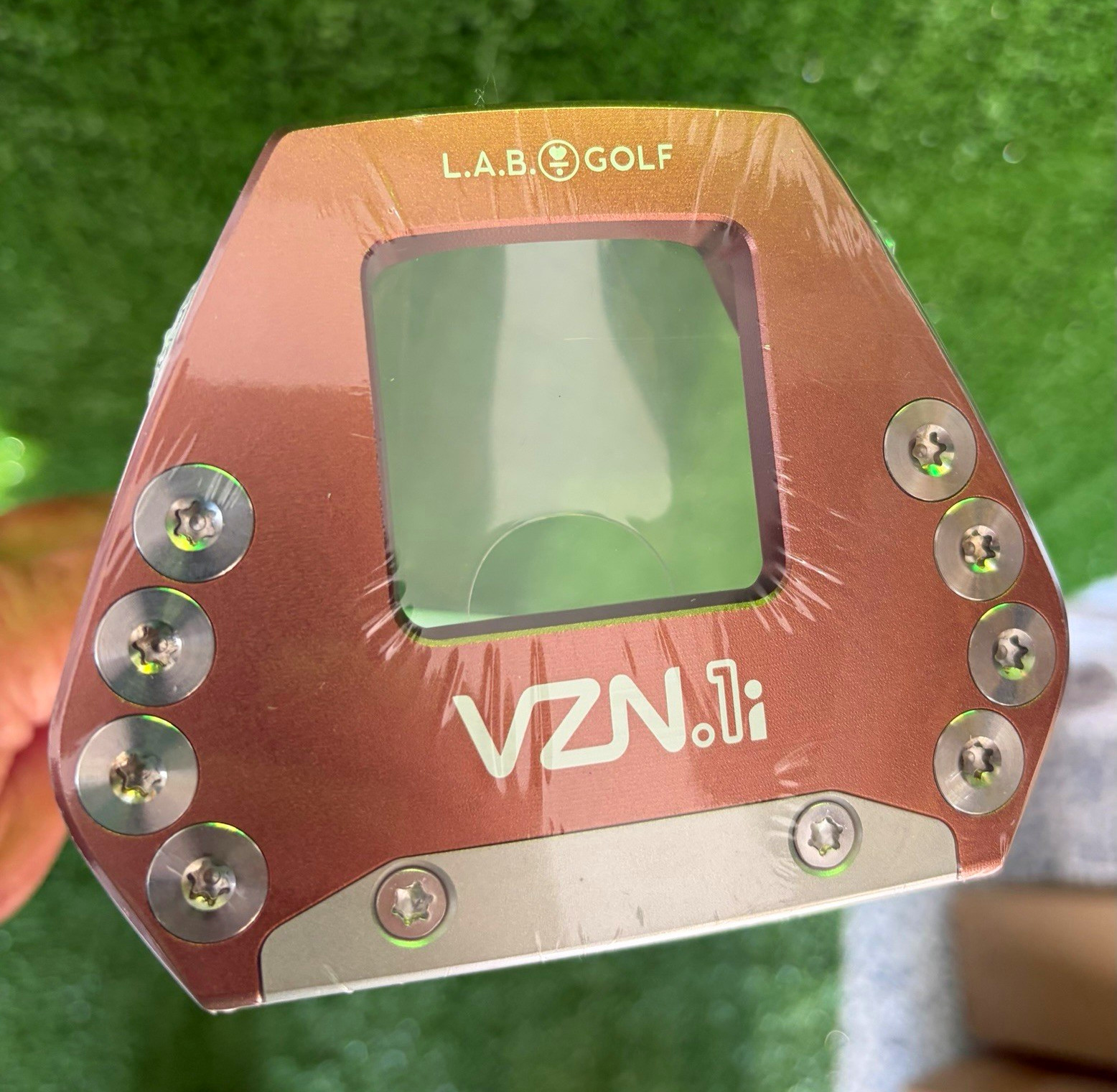 L.A.B. Golf VZN.1i Right-Handed Capuccino Mallet Putter w/ ACCRA & Cover L.A.B. Golf VZN.1i Right-Handed Capuccino Mallet Putter w/ ACCRA & Cover