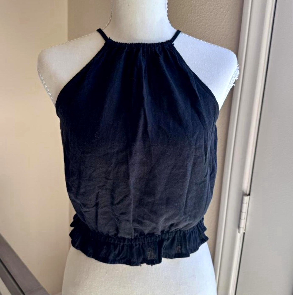 Pilcro Women’s XS Black Solid Halter Tie Open Back Ruffle Cropped Sleeveless Top