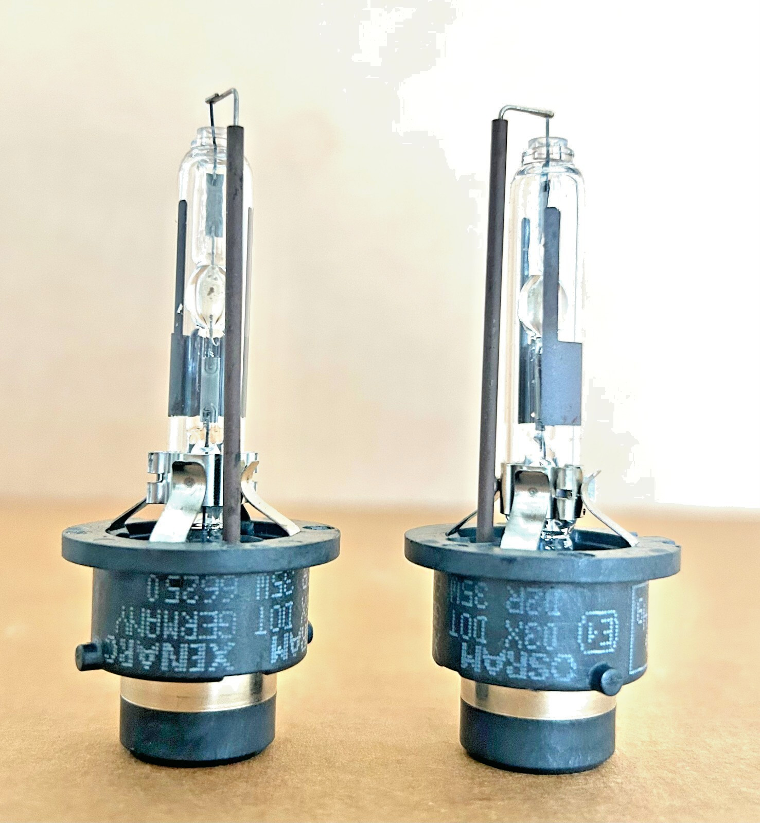 2x Osram Germany D2R 4300K Xenon HID Headlight Light Bulb Set Lamp 