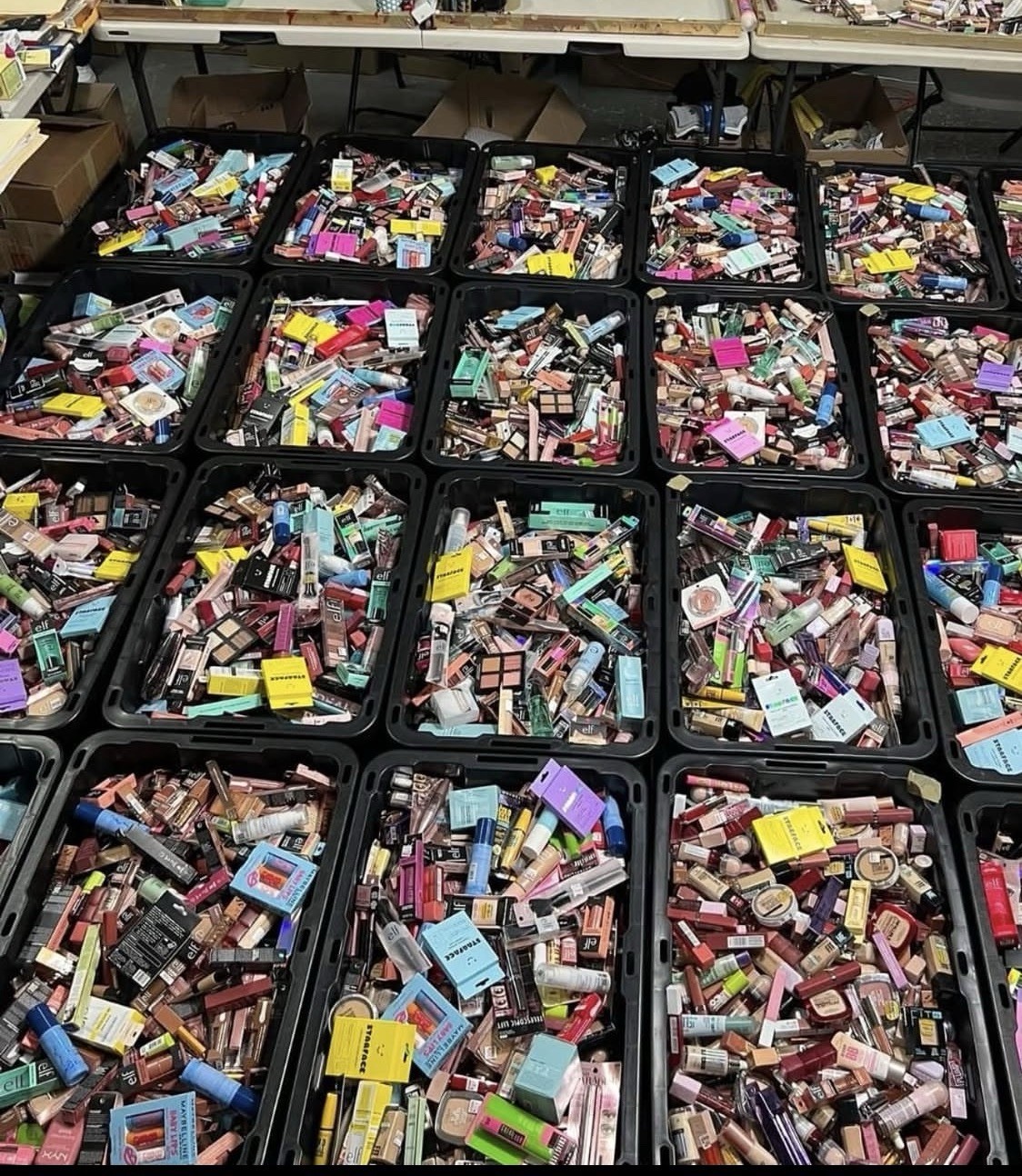 Wholesale Liquidation - Buy to Resell and Win