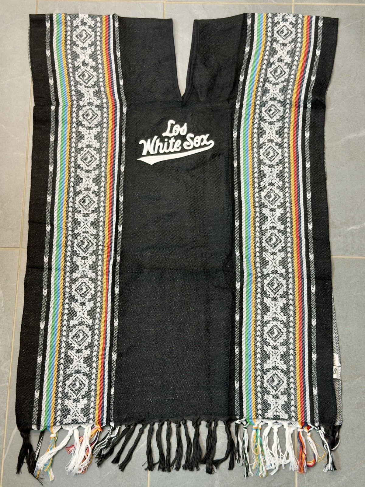 Los White Sox Mexican Poncho SGA 9-25-26 Blanket Giveaway Chicago Baseball