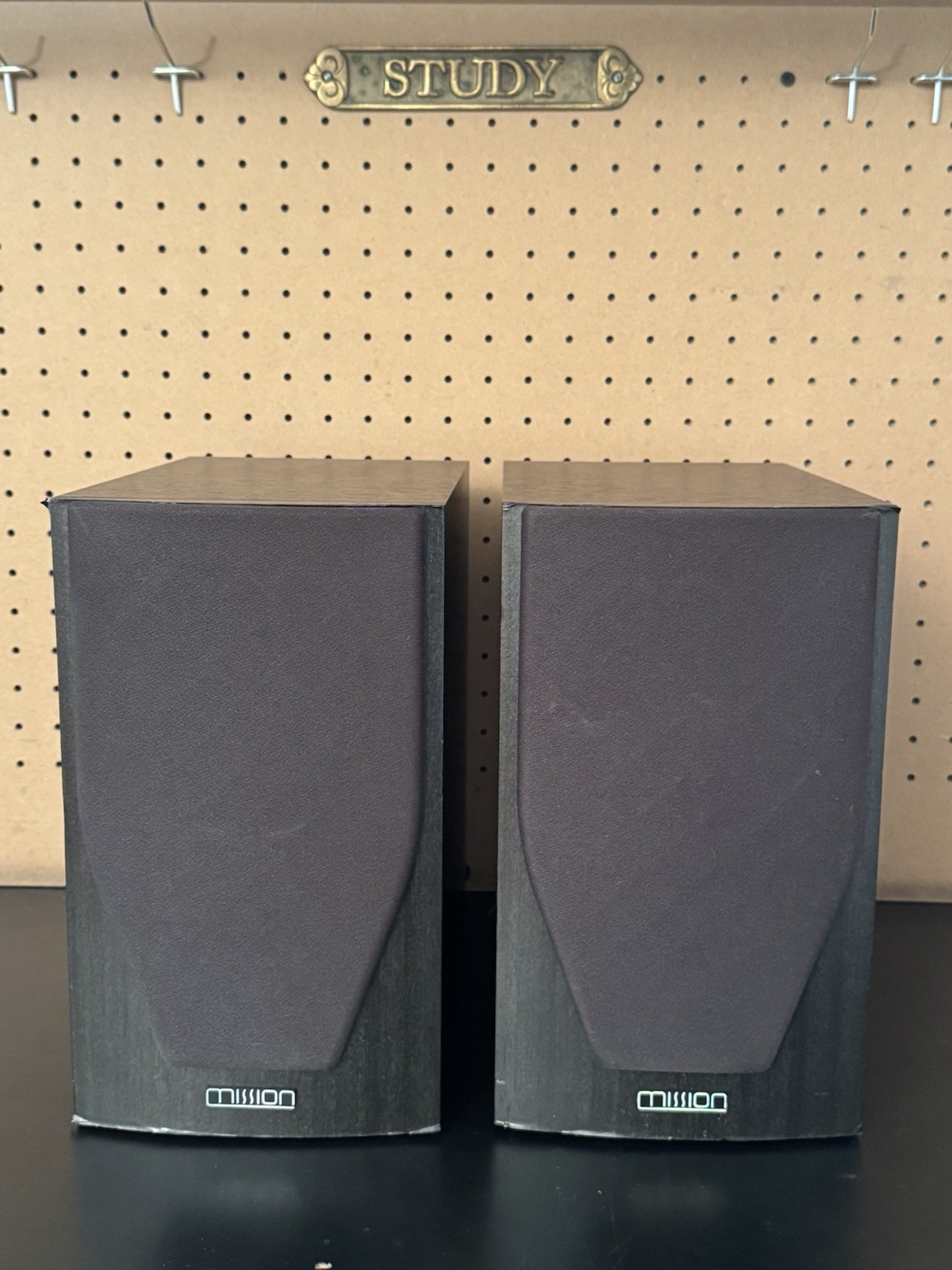 Mission m71 Bookshelf Speakers Pair - Black - Tested Good - 👍