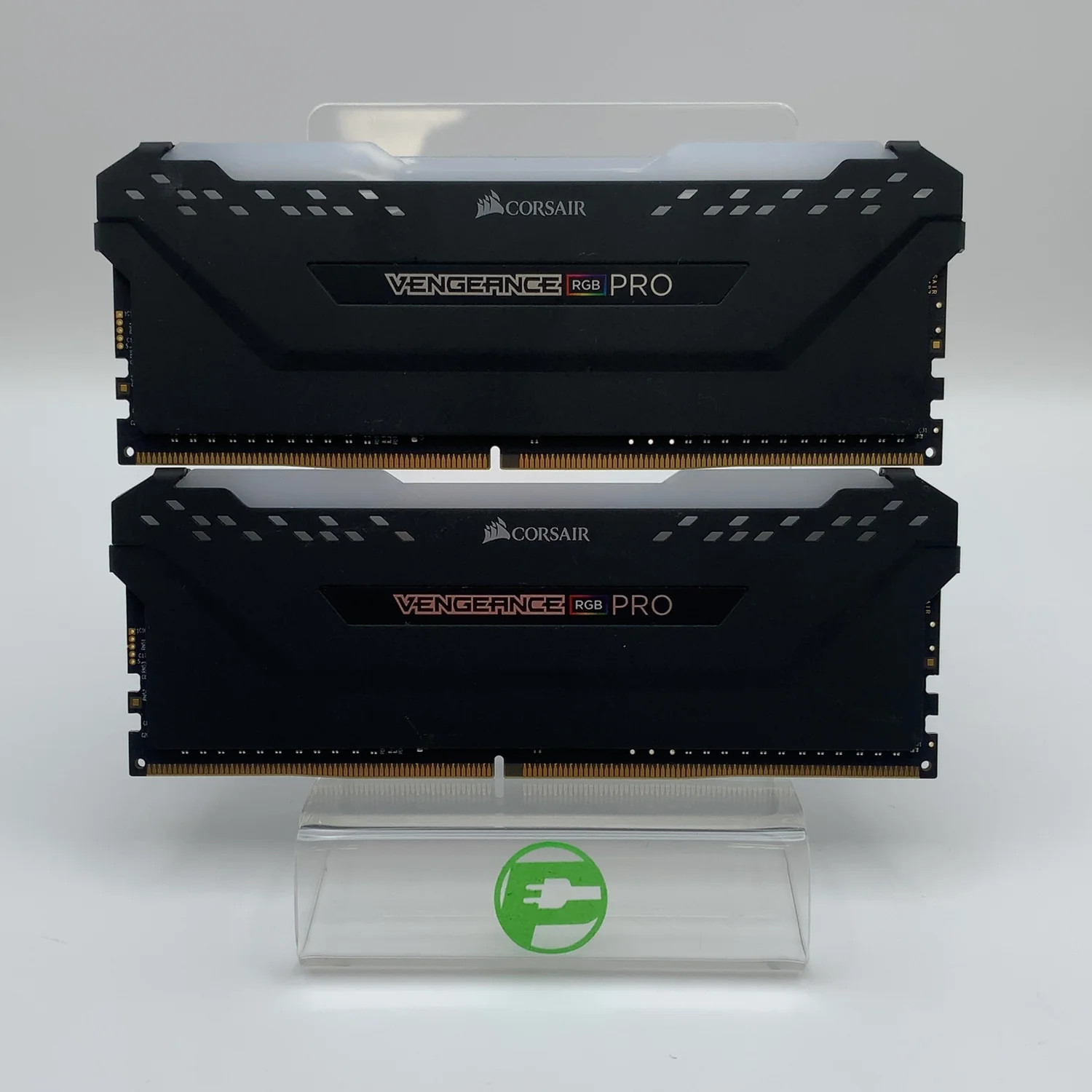 Corsair Vengeance RGB Pro 16GB (2x8GB) RAM DDR4 2133MHz CMW16GX4M2C3200C16