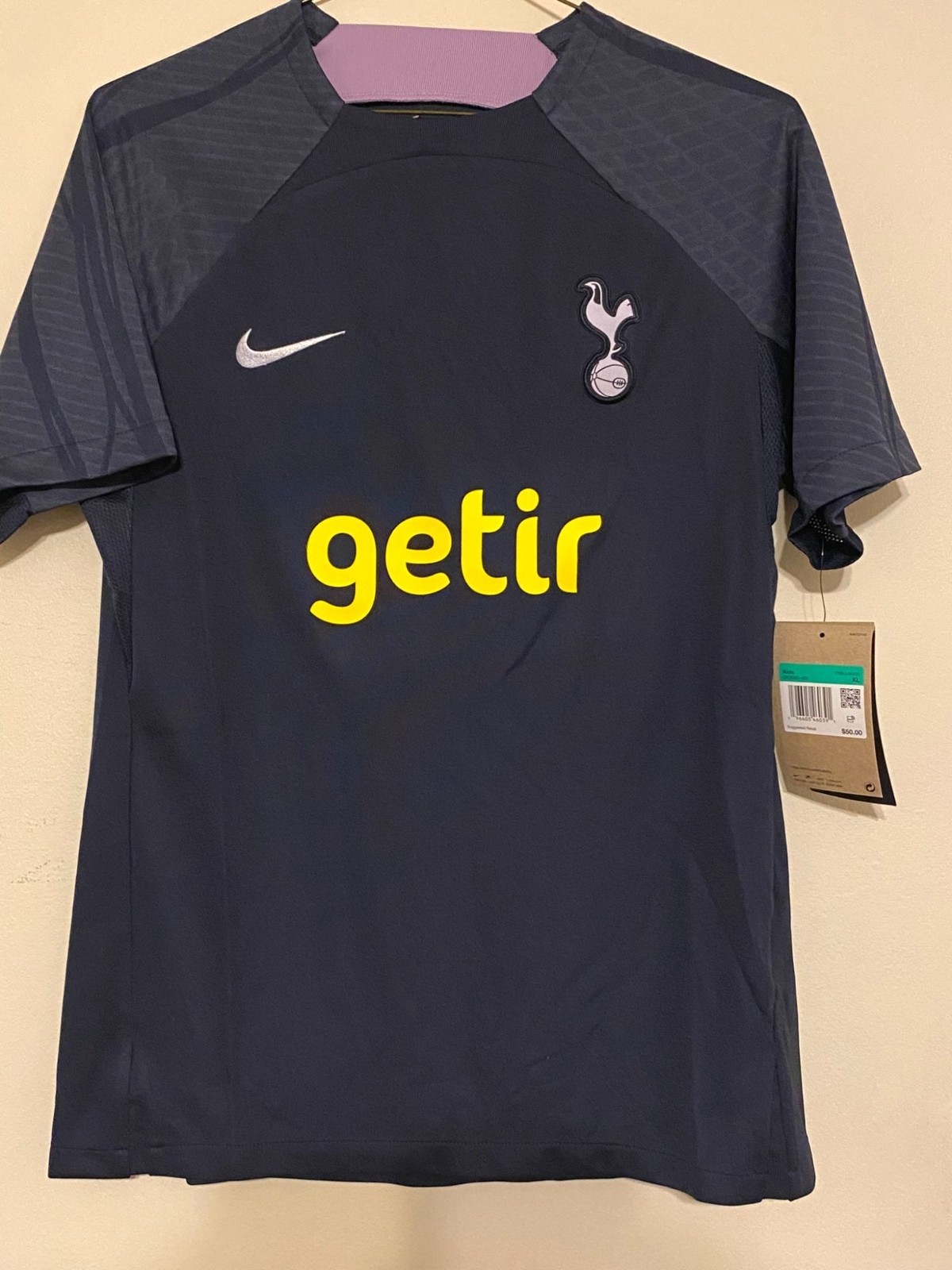 New NWT Tottenham Hotspur Dri-FIT Strike Training Top Unisex Kids Size XL New NWT Tottenham Hotspur Dri-FIT Strike Training Top Unisex Kids Size XL