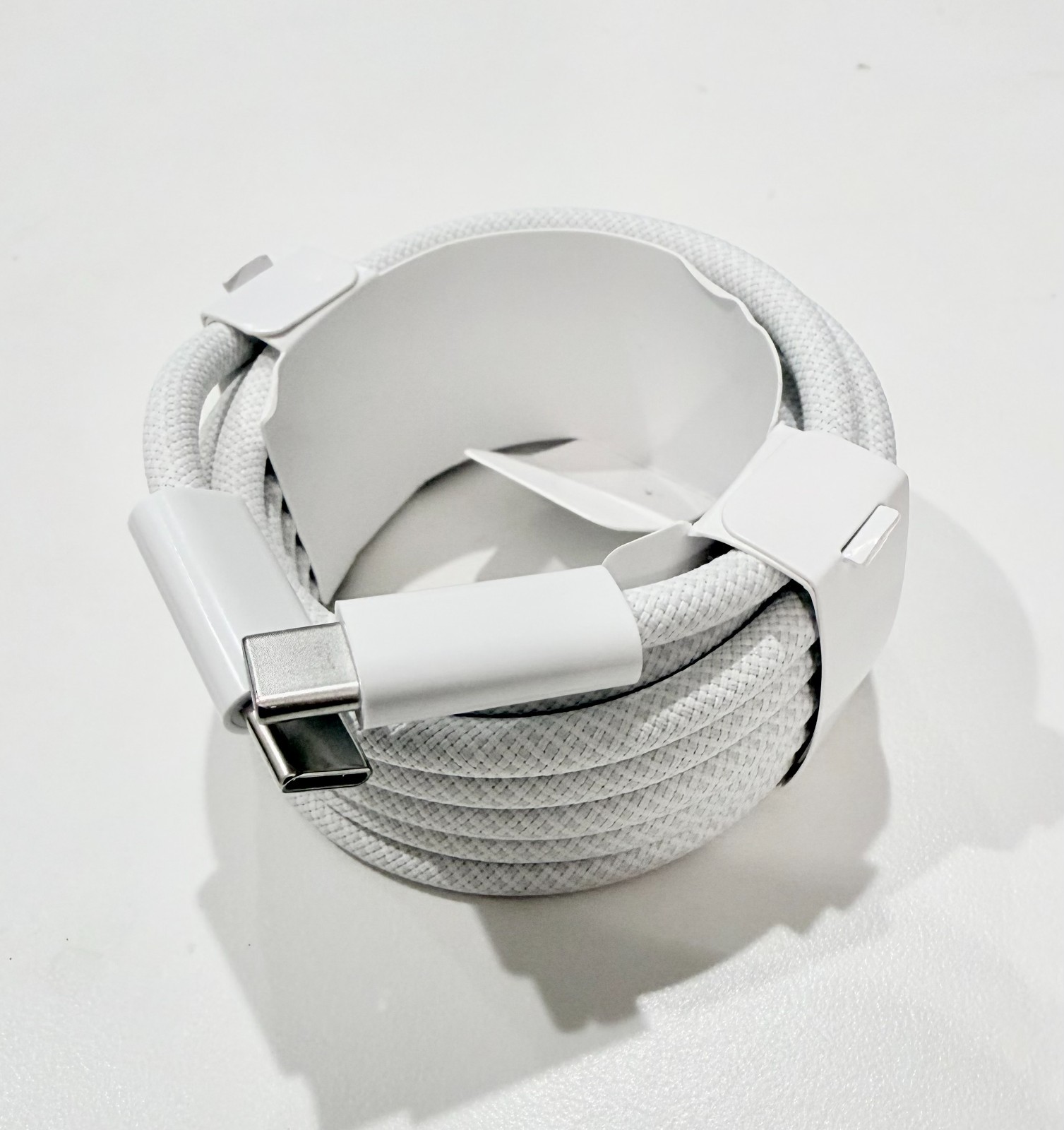 For Apple 240W USB-C Braided Charge Cable 2m for iPhone 15, 16 & 17 –