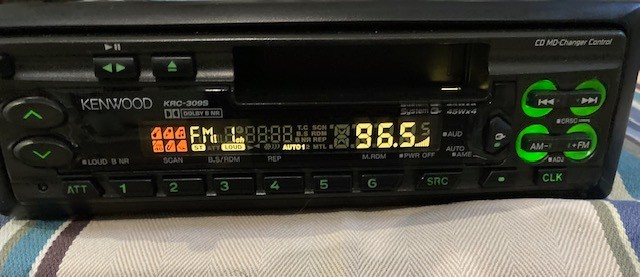 KENWOOD CAR AUDIO AUX-IN AM/FM CASSETTE UNIT KRC-309S  BUILT-IN EQ EXC w/ KW BOX
