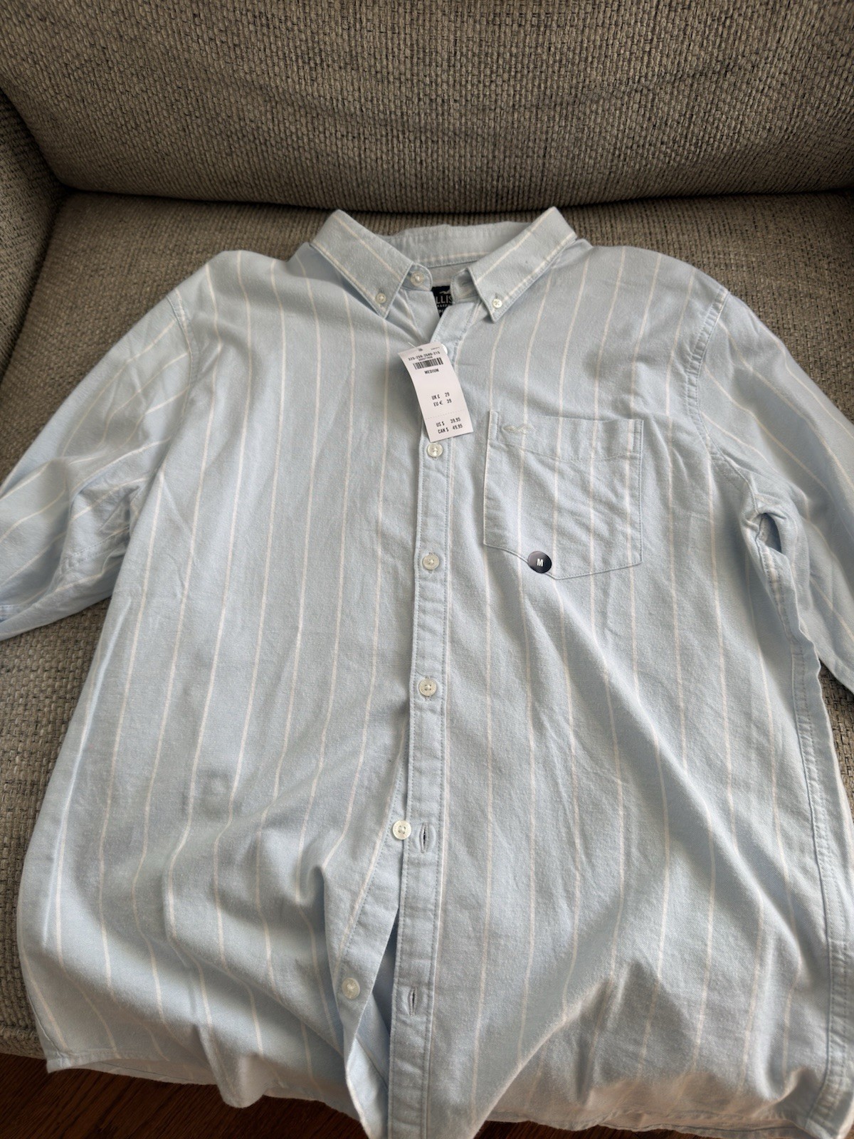Hollister Men\'s Epic Flex Long Sleeve Button Down Shirt Light Blue, Size M NWT Hollister Men\'s Epic Flex Long Sleeve Button Down Shirt Light Blue, Size M NWT