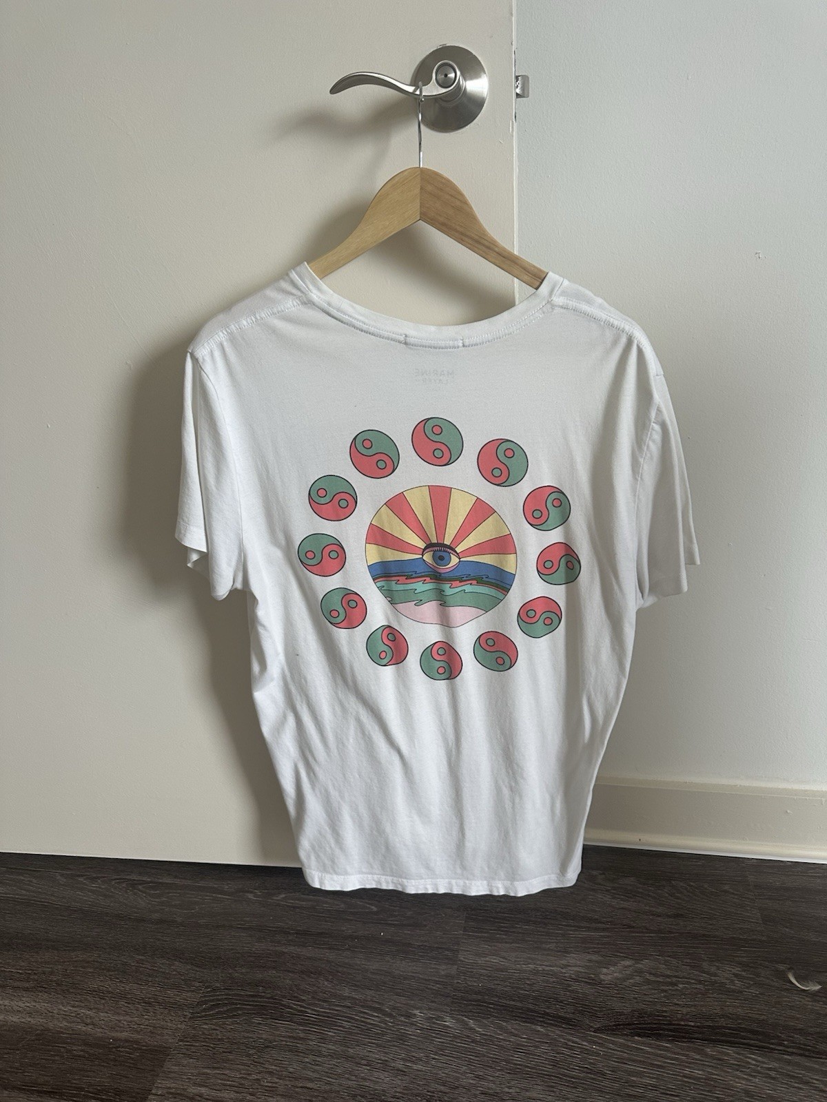 Marine Layer Men’s T Shirt, White, Cotton, Medium, Yin and Yang, Eye Sunset Marine Layer Men’s T Shirt, White, Cotton, Medium, Yin and Yang, Eye Sunset