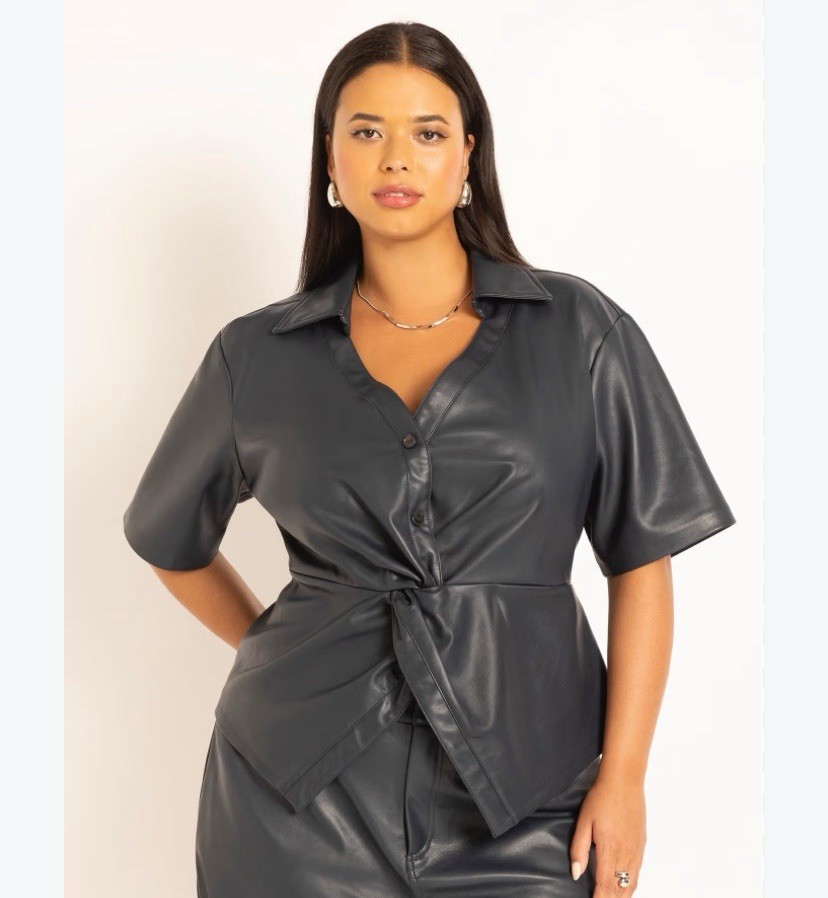 NWT Eloquii Faux Leather Short Sleeve Twist Top Shirt (Size 16)