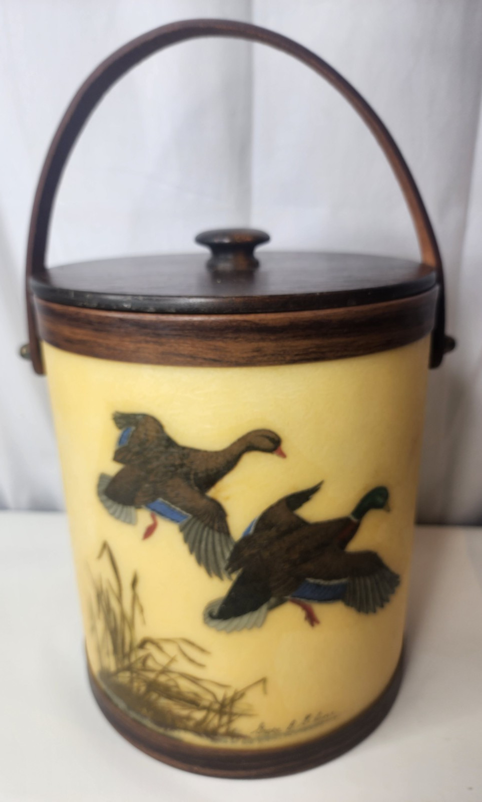 Vtg Bacova Guild Mallard Duck Fiberglass Ice Bucket w/Lid MCM, signed G. Gilmore