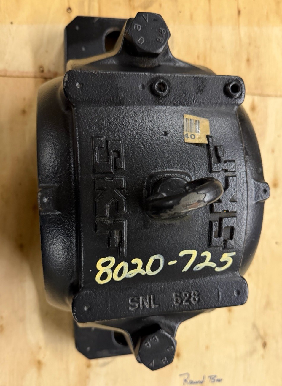 SKF SNL 528 Pillow Block Housing - Two-Bolt Base, Split Pillow Block NOS SKF SNL 528 Pillow Block Housing - Two-Bolt Base, Split Pillow Block NOS