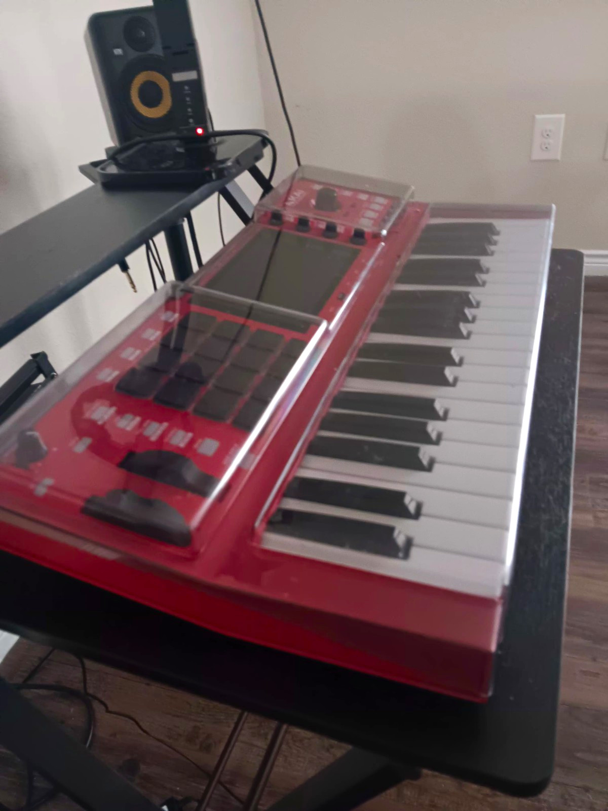 Mpc Key 37 W/5 Extra Plugins Mpc Key 37 W/5 Extra Plugins