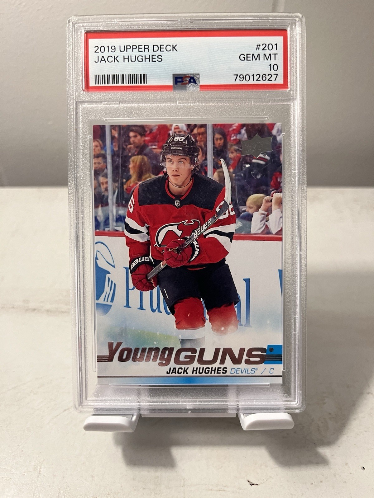 2019-20 Upper Deck - Young Guns Jack Hughes #201 (RC) 2019-20 Upper Deck - Young Guns Jack Hughes #201 (RC)