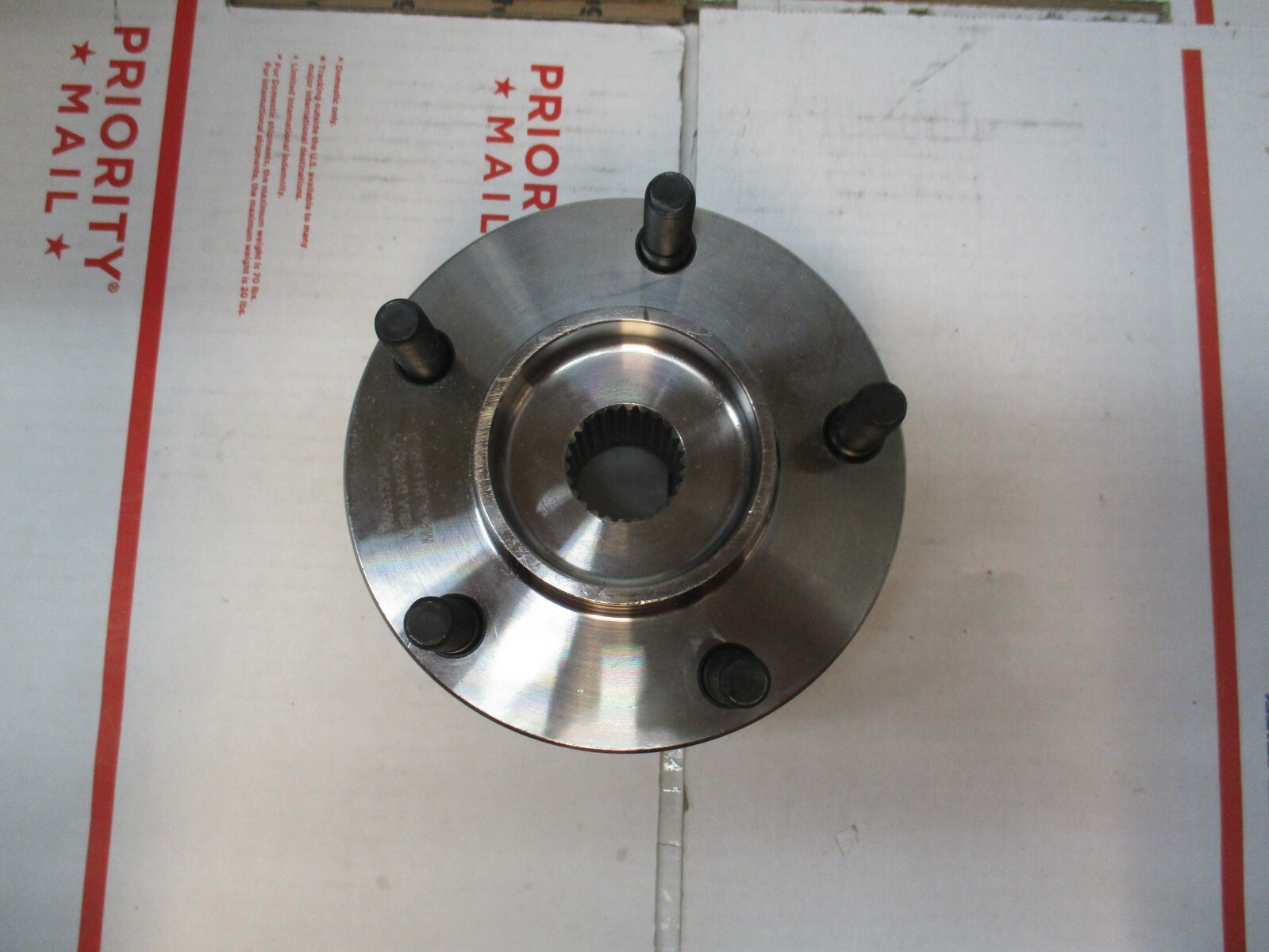 NEW CENTRIC C-TEK STANDARD HUB AND BEARING ASSEMBLY 407.66005E FITS GMC, CHEVY,