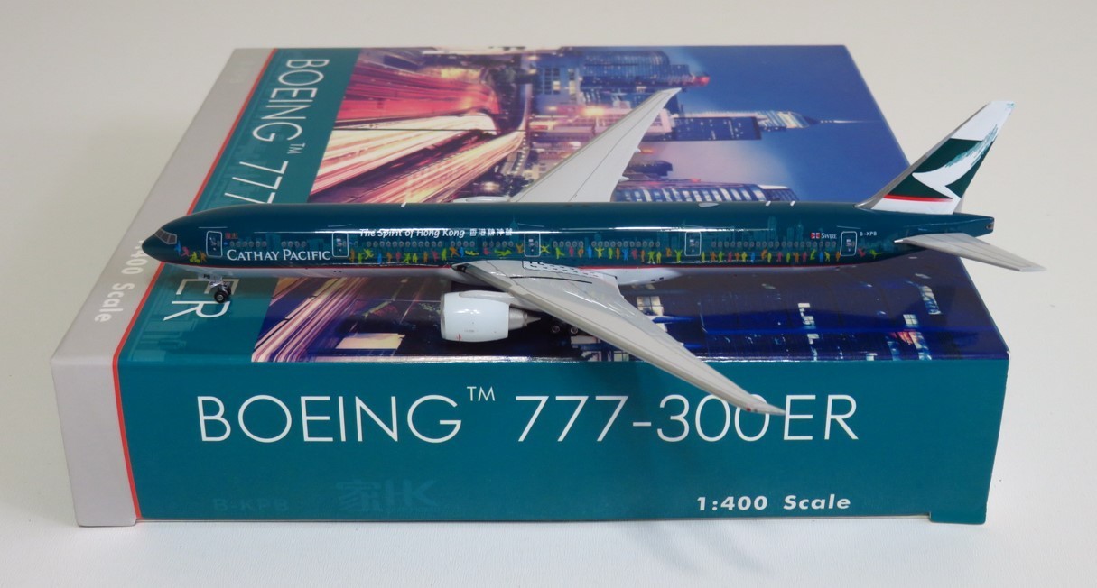 Phoenix  Models Cathay Pacific B777-300ER. B-KPB. Brand New. Rare. 1:400 Scale