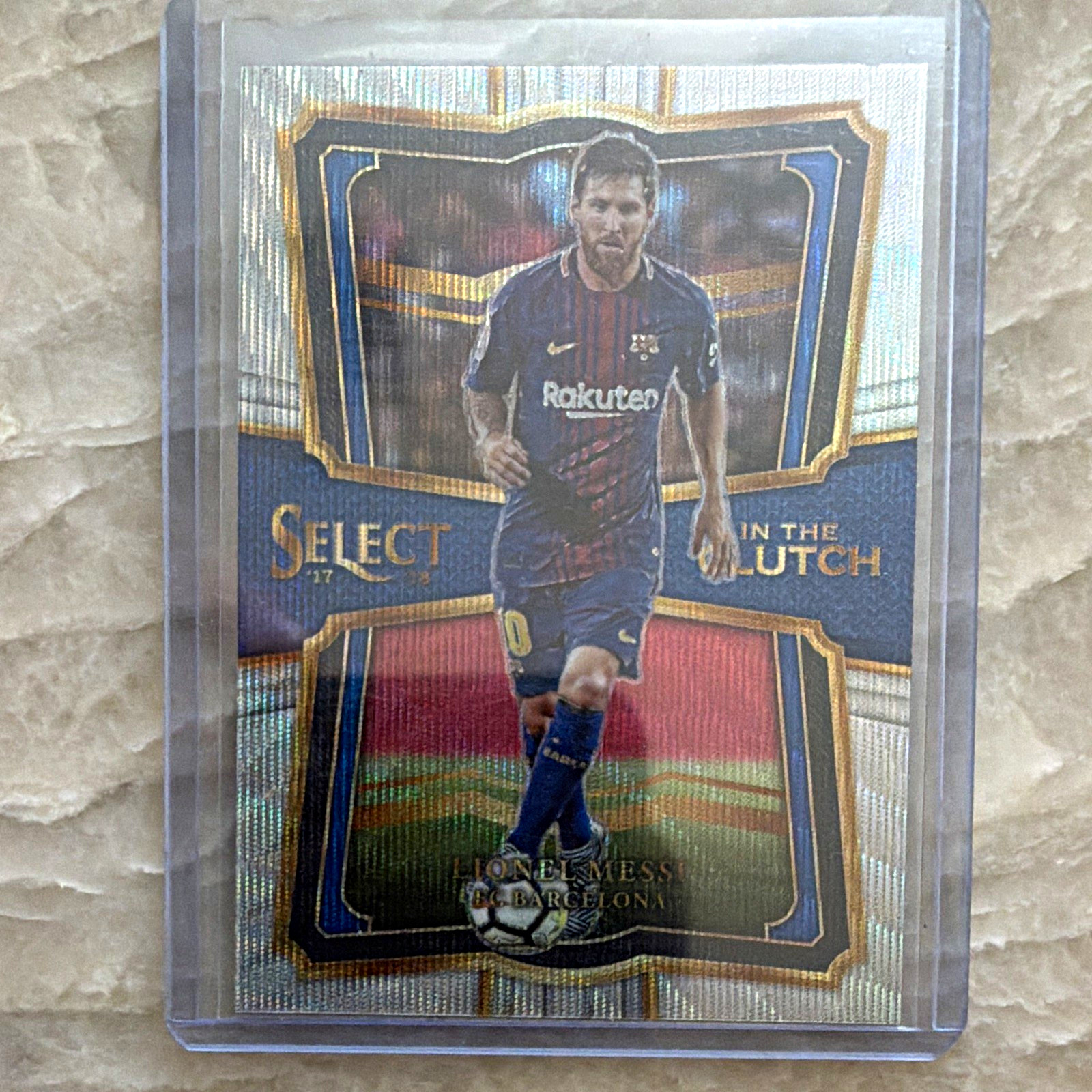 2017-18 Panini Select Soccer In the Clutch Prizm Lionel Messi #IC-35 Barca