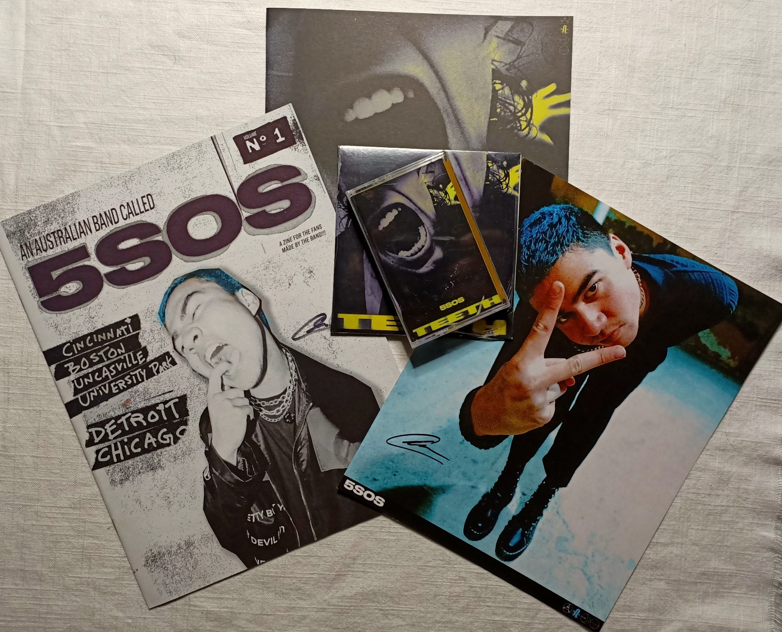 Autographed 5SOS 5 Seconds Of Summer Calum Hood Photo + CD Teeth + Book + CD + Autographed 5SOS 5 Seconds Of Summer Calum Hood Photo + CD Teeth + Book + CD +