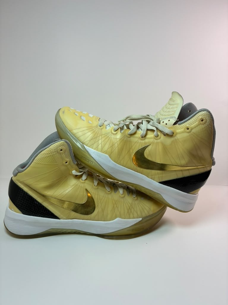 Nike Zoom Hyperdunk 2011 Elite Home Gold White Size 11 511369-100 Rare 2012