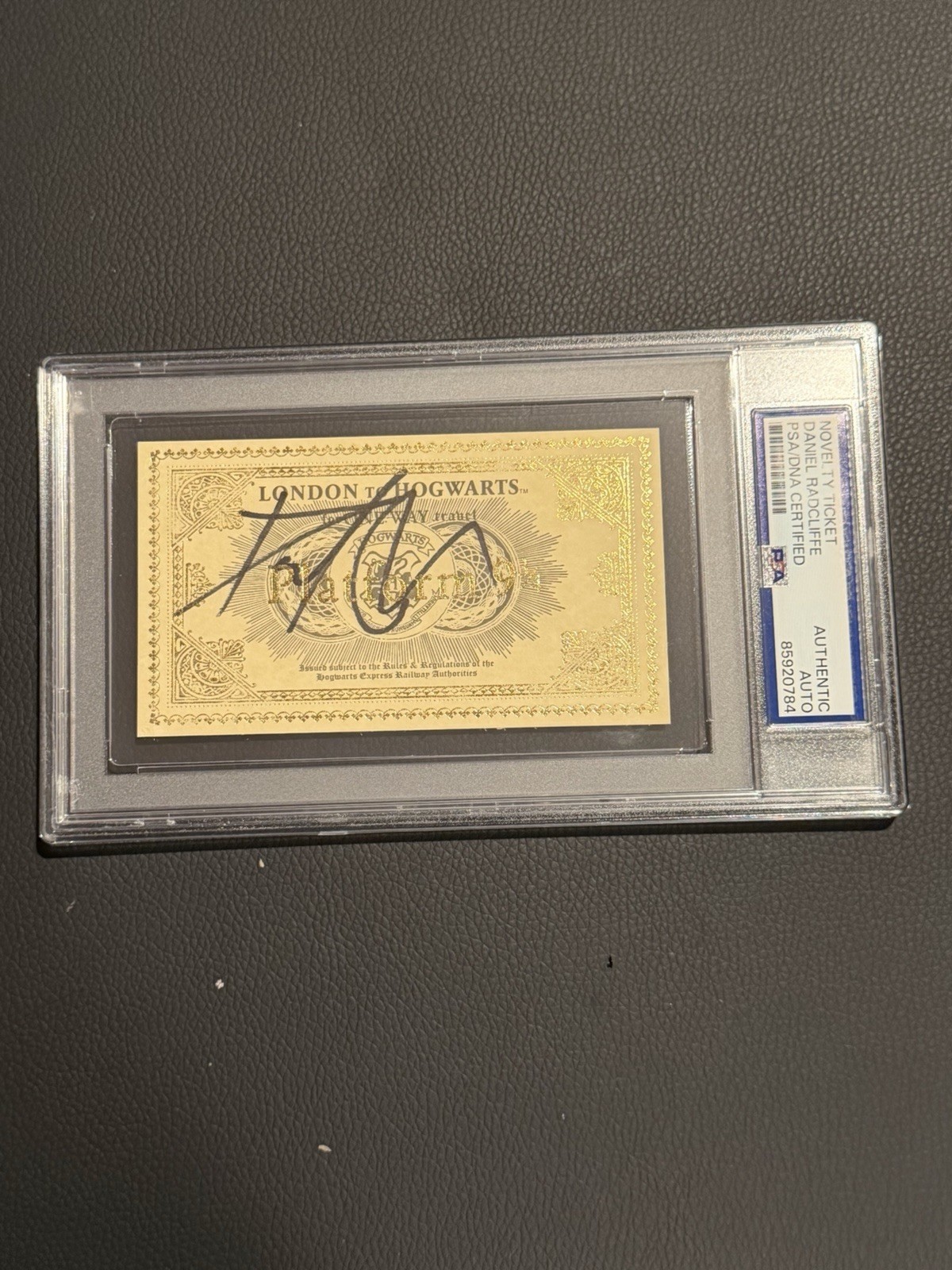 Daniel Radcliffe Signed Harry Potter Train Ticket Autograph PSA/DNA Slabbed Daniel Radcliffe Signed Harry Potter Train Ticket Autograph PSA/DNA Slabbed