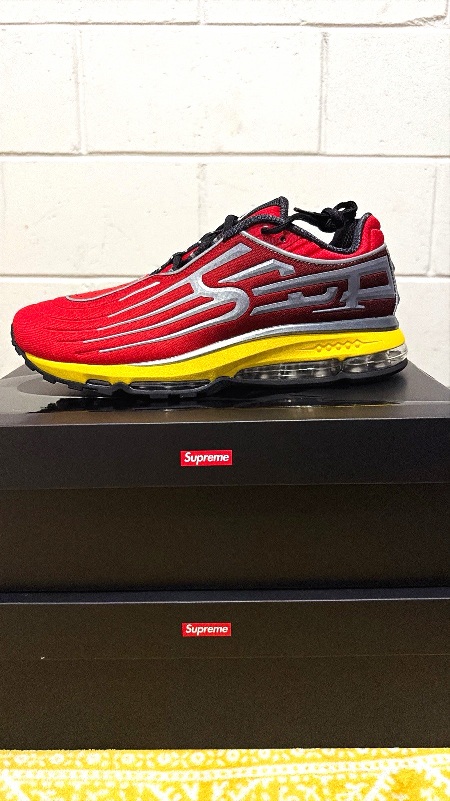 Supreme/Nike Air Max 2001 Air Ecstasy (Red) Size 9.5
