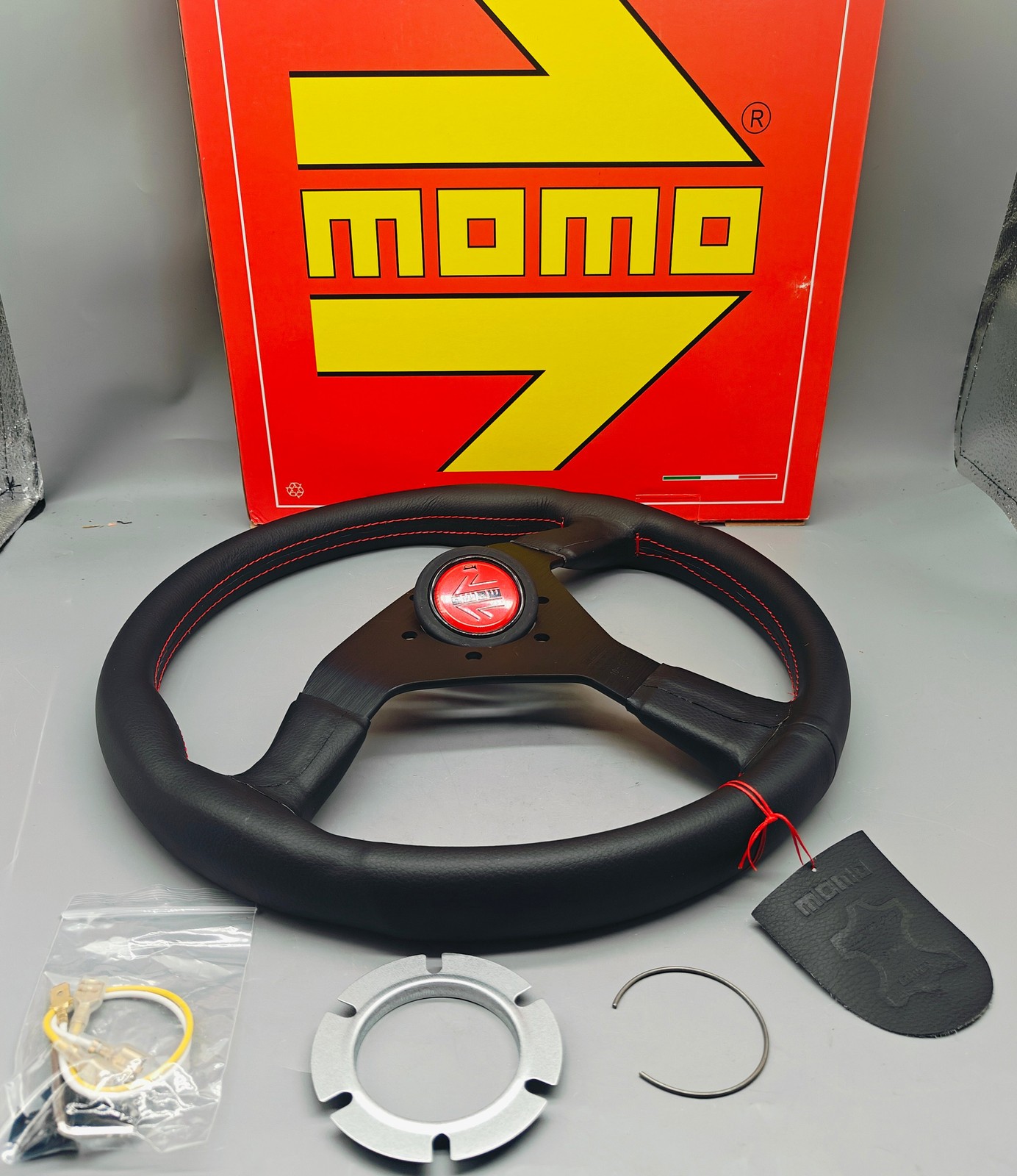 MOMO MonteCarlo  14'350mm Real Leather Thickened Spoke Sport Steering Wheel new