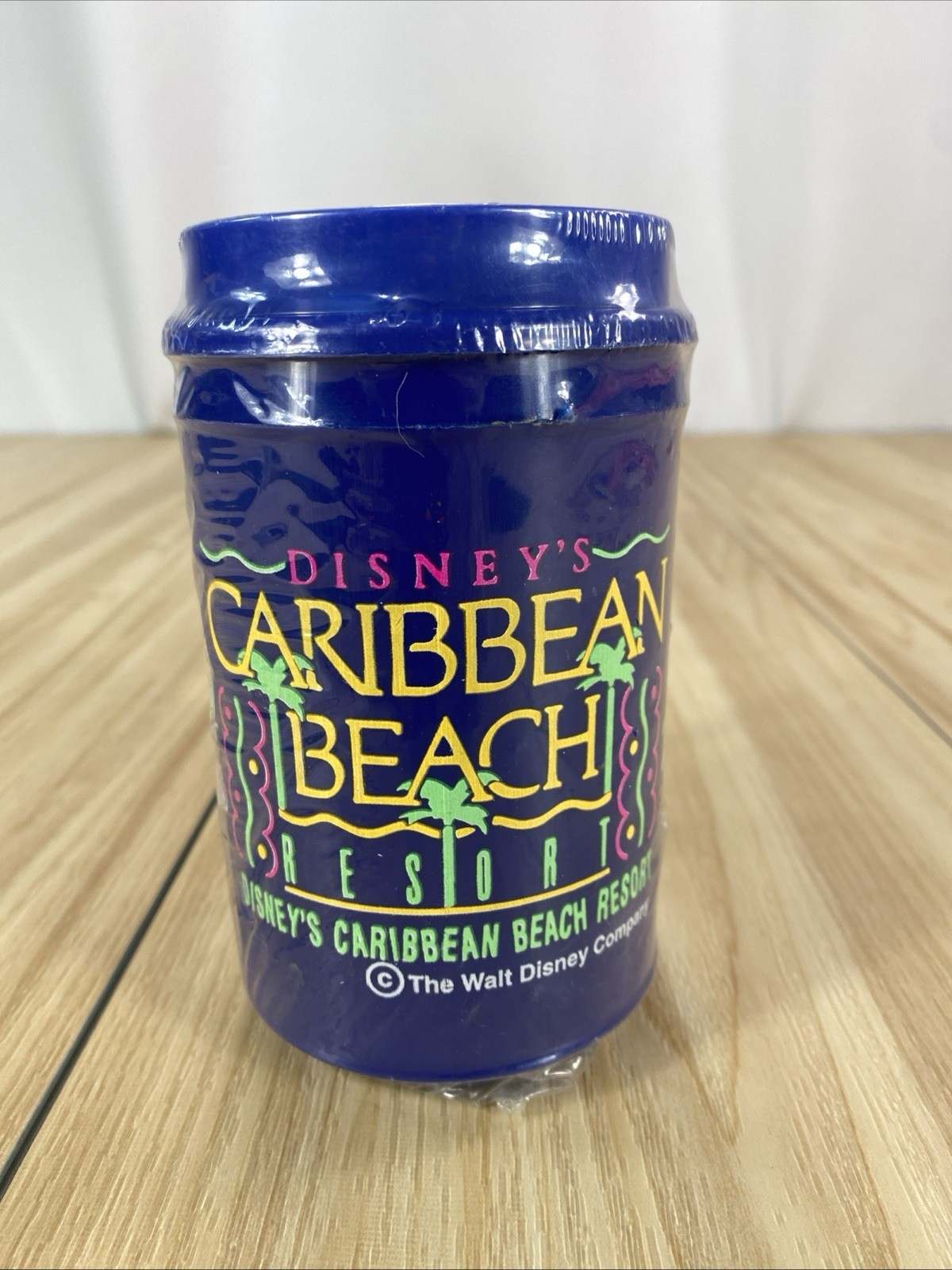 VTG Walt Disney World Caribbean Beach Resort Souvenir Refillable Travel Mug VTG VTG Walt Disney World Caribbean Beach Resort Souvenir Refillable Travel Mug VTG