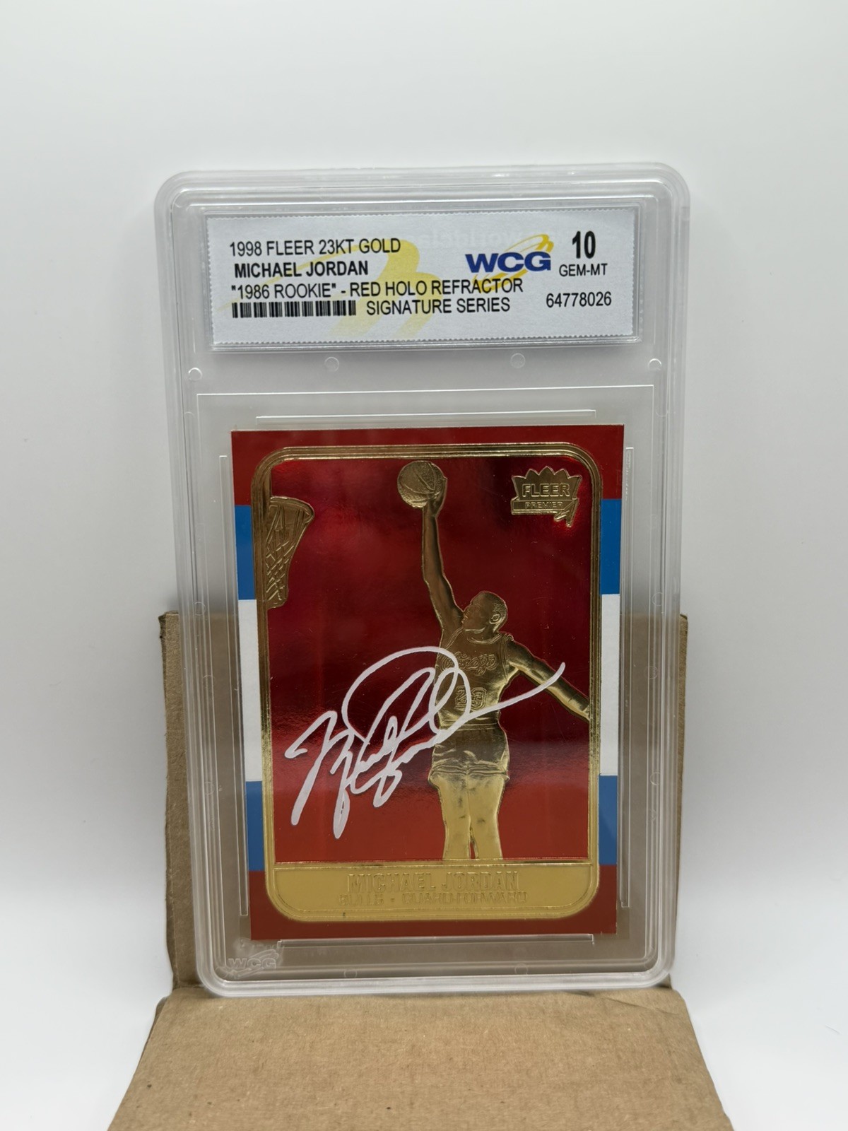 1998 Fleer 23kt Gold Michael Jordan 1986 Rookie Red Holo With White Signature