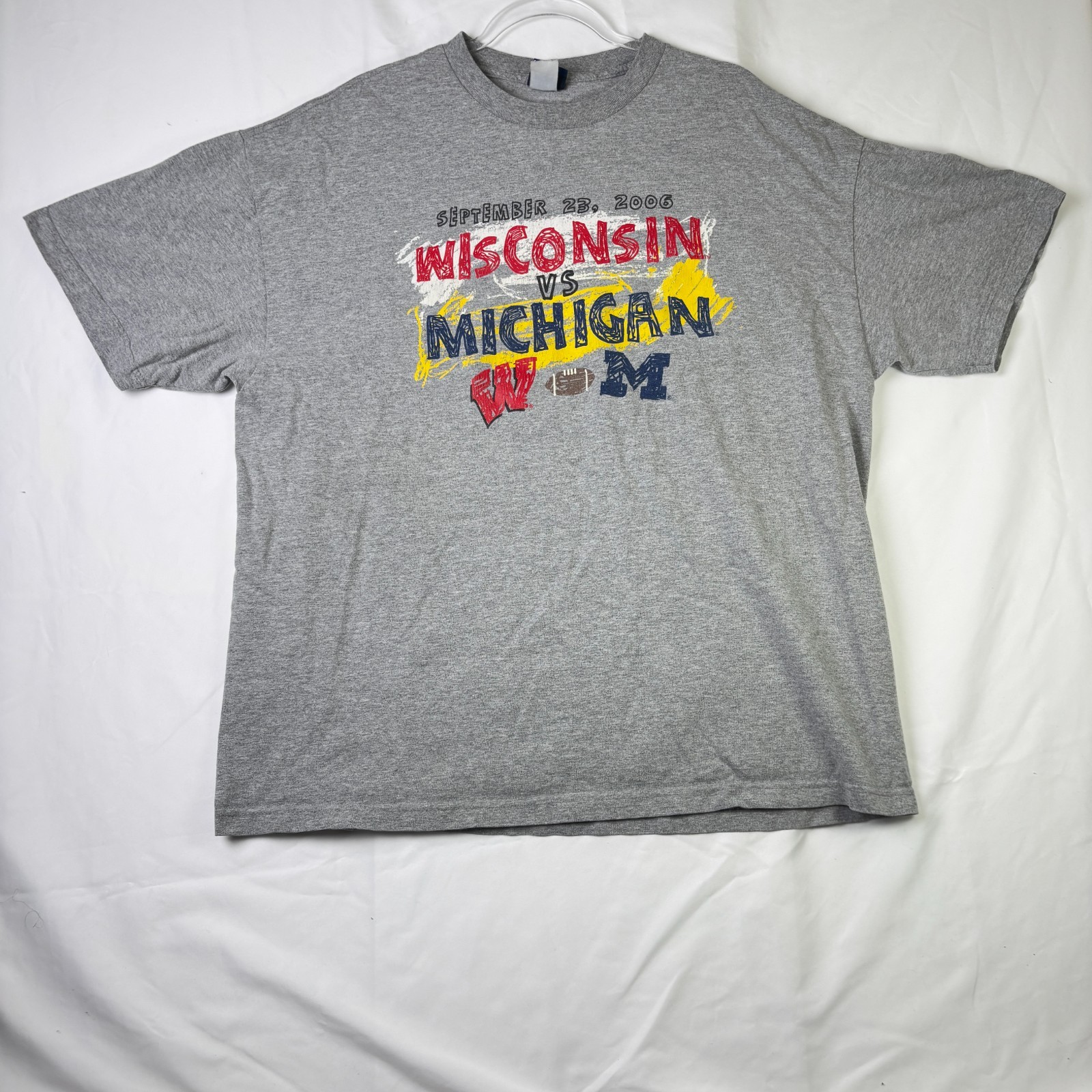 Vintage 2006 Wisconsin vs Michigan Football Shirt XL Champs Team Edition Grey
