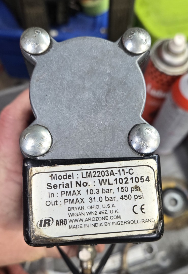 ARO Ingersoll Rand LM2203A-11-C Pneumatic Oil Pump, 2\