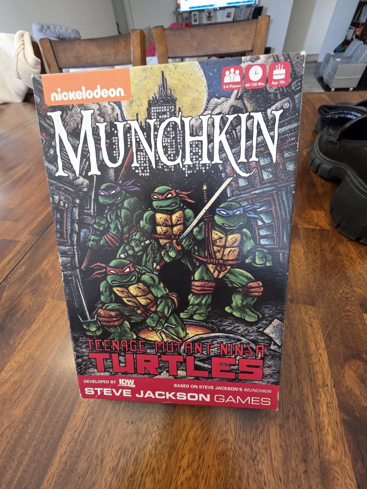 Teenage Mutant Ninja Turtles Nickolodeon Munchkin Card Game missing some pieces Teenage Mutant Ninja Turtles Nickolodeon Munchkin Card Game missing some pieces