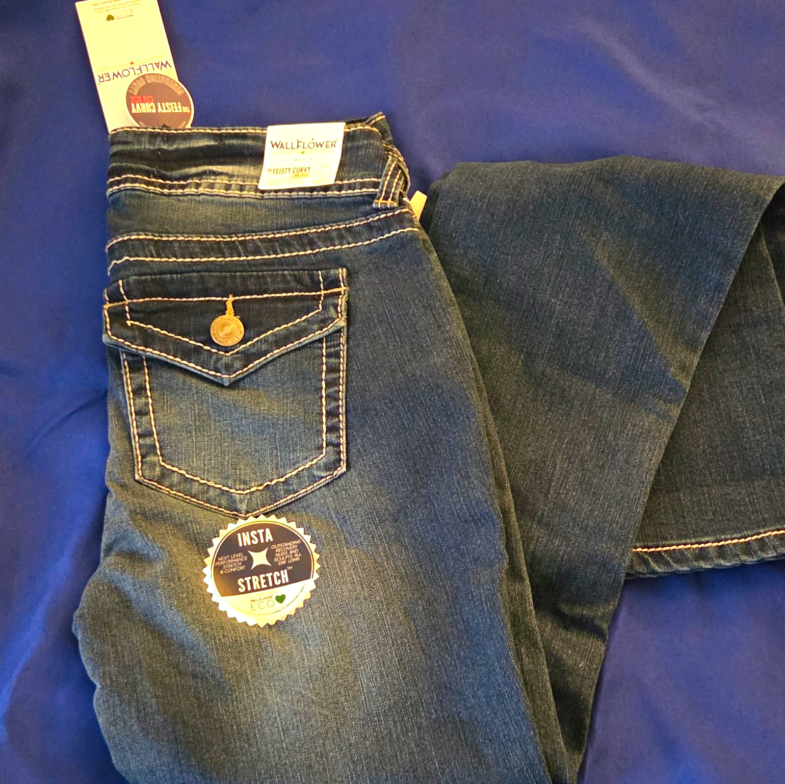 WallFlower The Feisty Curvy Low Rose Slim Flare 5/27 Regular WallFlower The Feisty Curvy Low Rose Slim Flare 5/27 Regular
