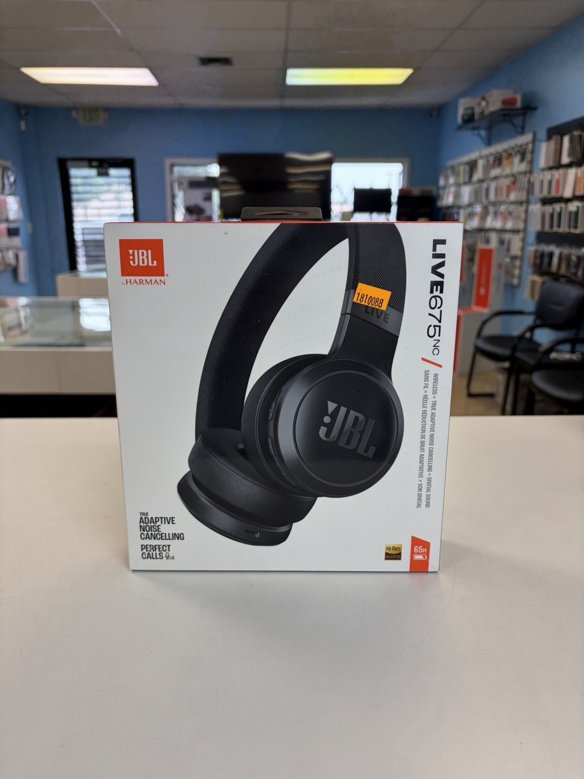 jbl live 675nc wireless on-ear headphones