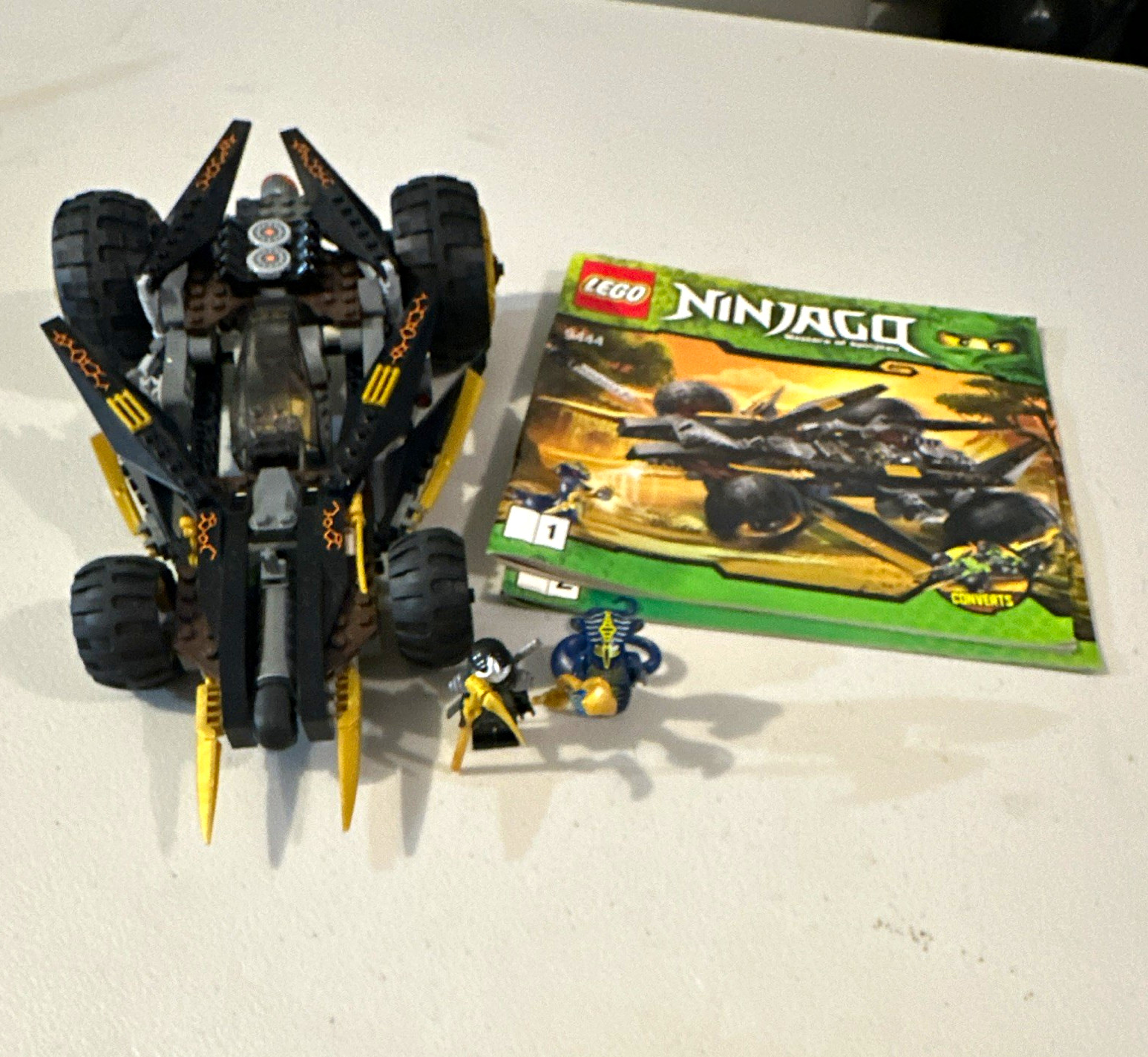LEGO NINJAGO Cole\'s Tread Assault 9444 Complete Set, Instructions, No Box LEGO NINJAGO Cole\'s Tread Assault 9444 Complete Set, Instructions, No Box