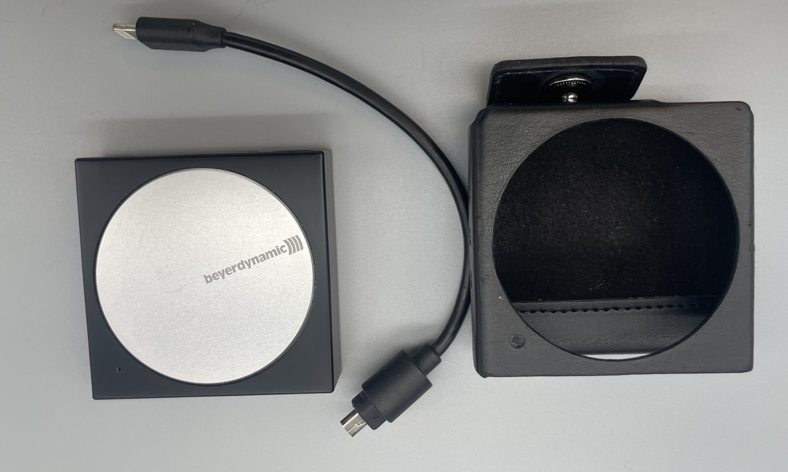 Beyerdynamic A200p Portable 24-bit DAC/Headphone Amp Lightning Adaptor Only