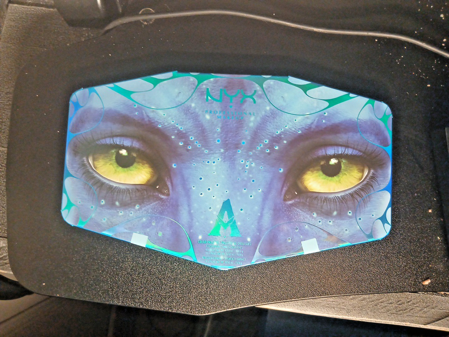 NYX Cosmetics X Avatar The Way Of Water Color Eyeshadow Palette Limited Edition NYX Cosmetics X Avatar The Way Of Water Color Eyeshadow Palette Limited Edition