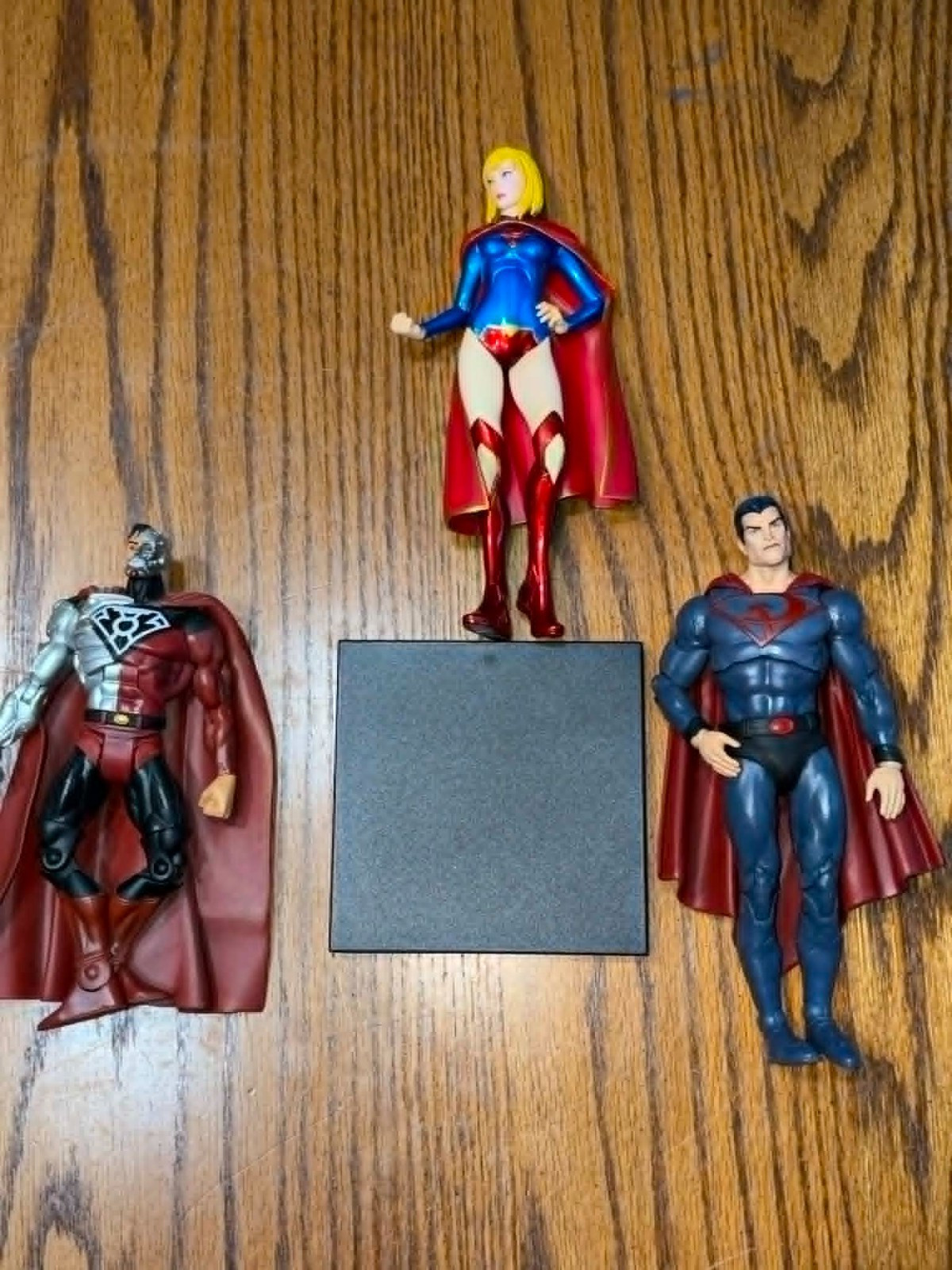 DC Comics Loose Lot - Kotobukiya Supergirl, Red Lantern & Red Son Superman DC Comics Loose Lot - Kotobukiya Supergirl, Red Lantern & Red Son Superman