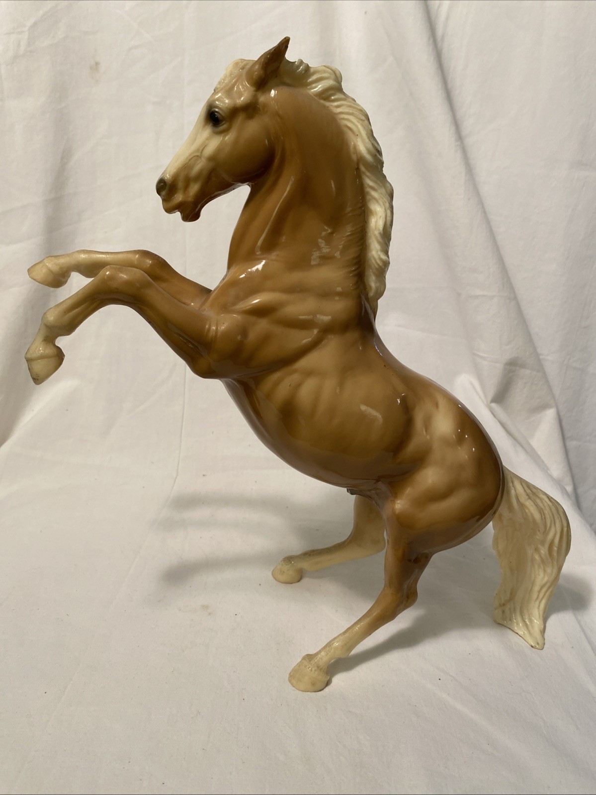 Vintage 1960's BREYER Horse KING FIGHTING STALLION #33 Glossy Palomino Vintage 1960's BREYER Horse KING FIGHTING STALLION #33 Glossy Palomino