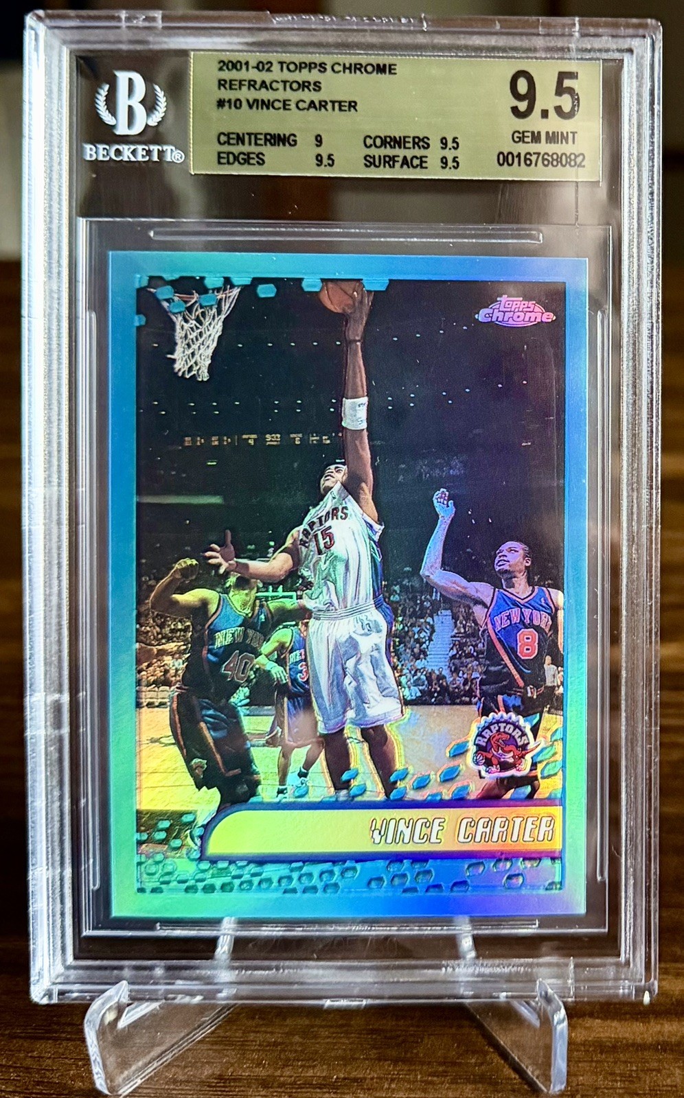 2001-02 Topps Chrome Refractor Vince Carter BGS 9.5 Low Pop