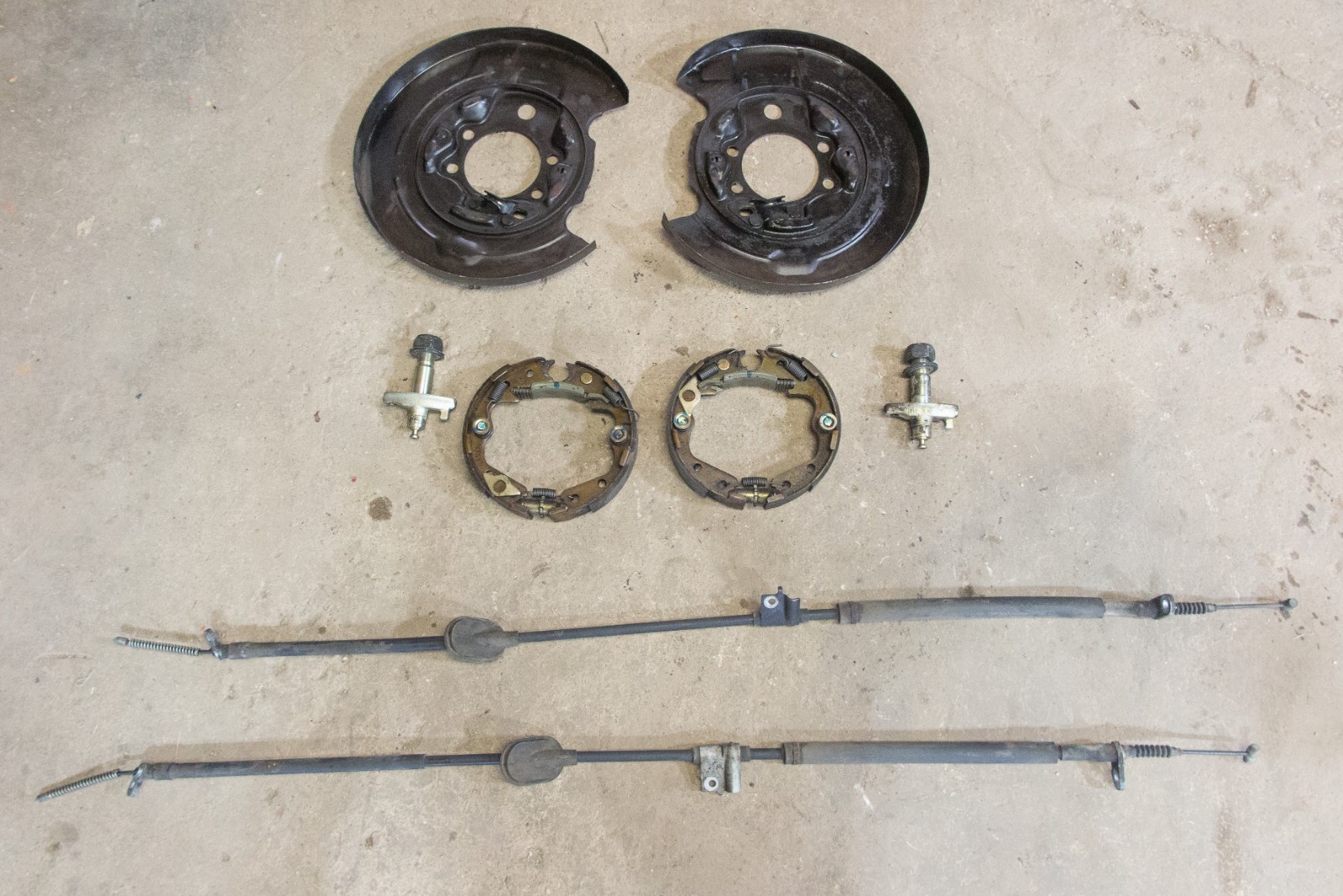 90-96 NISSAN 300ZX NON TURBO EBRAKE ASSEMBLY BACKING PLATE EMERGENCY BRAKE OEM