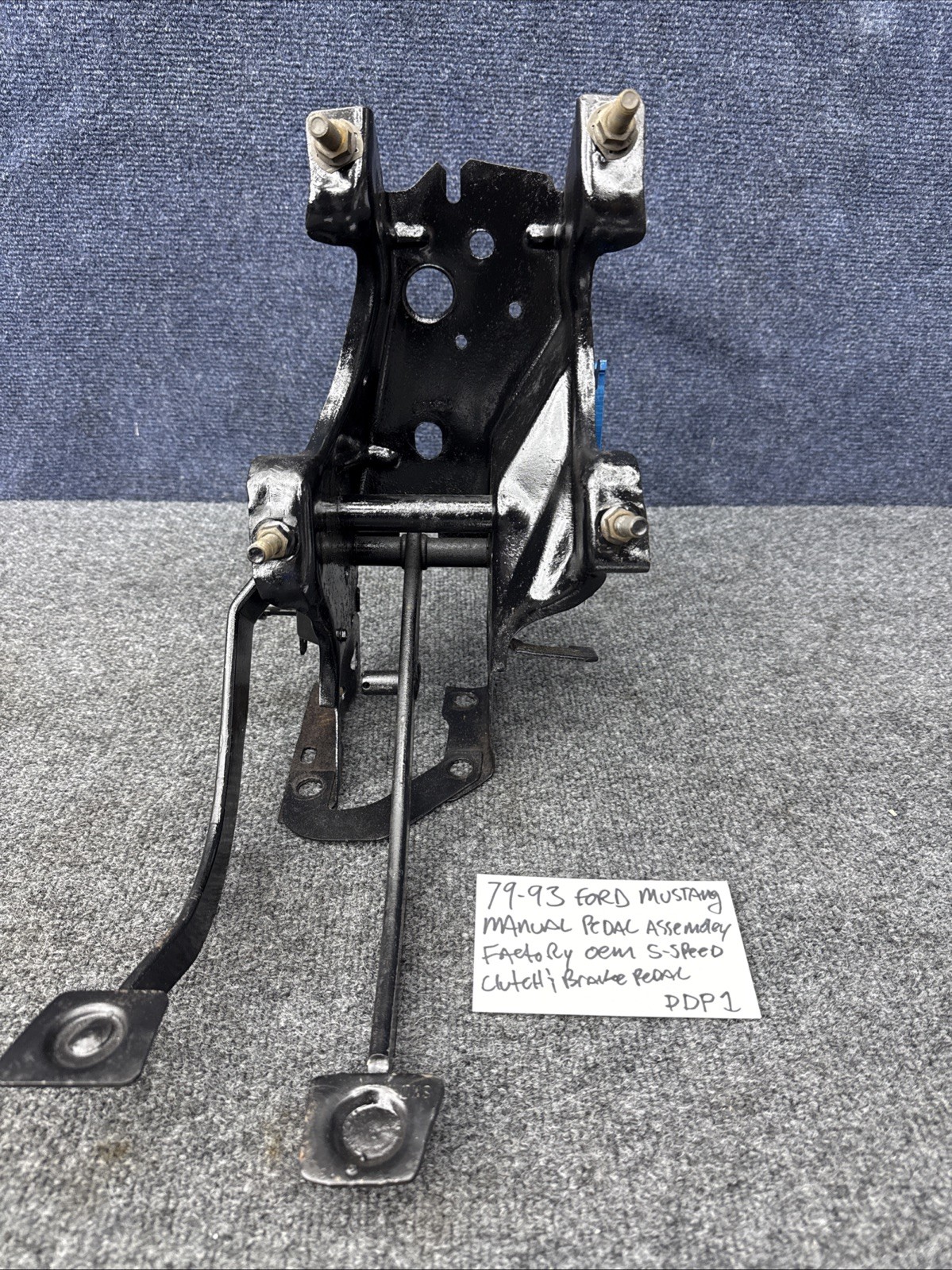 87-93 Mustang Clutch Pedal Assembly Brake Pedals Manual T5 1987-1993 5.0 OEM 302 87-93 Mustang Clutch Pedal Assembly Brake Pedals Manual T5 1987-1993 5.0 OEM 302
