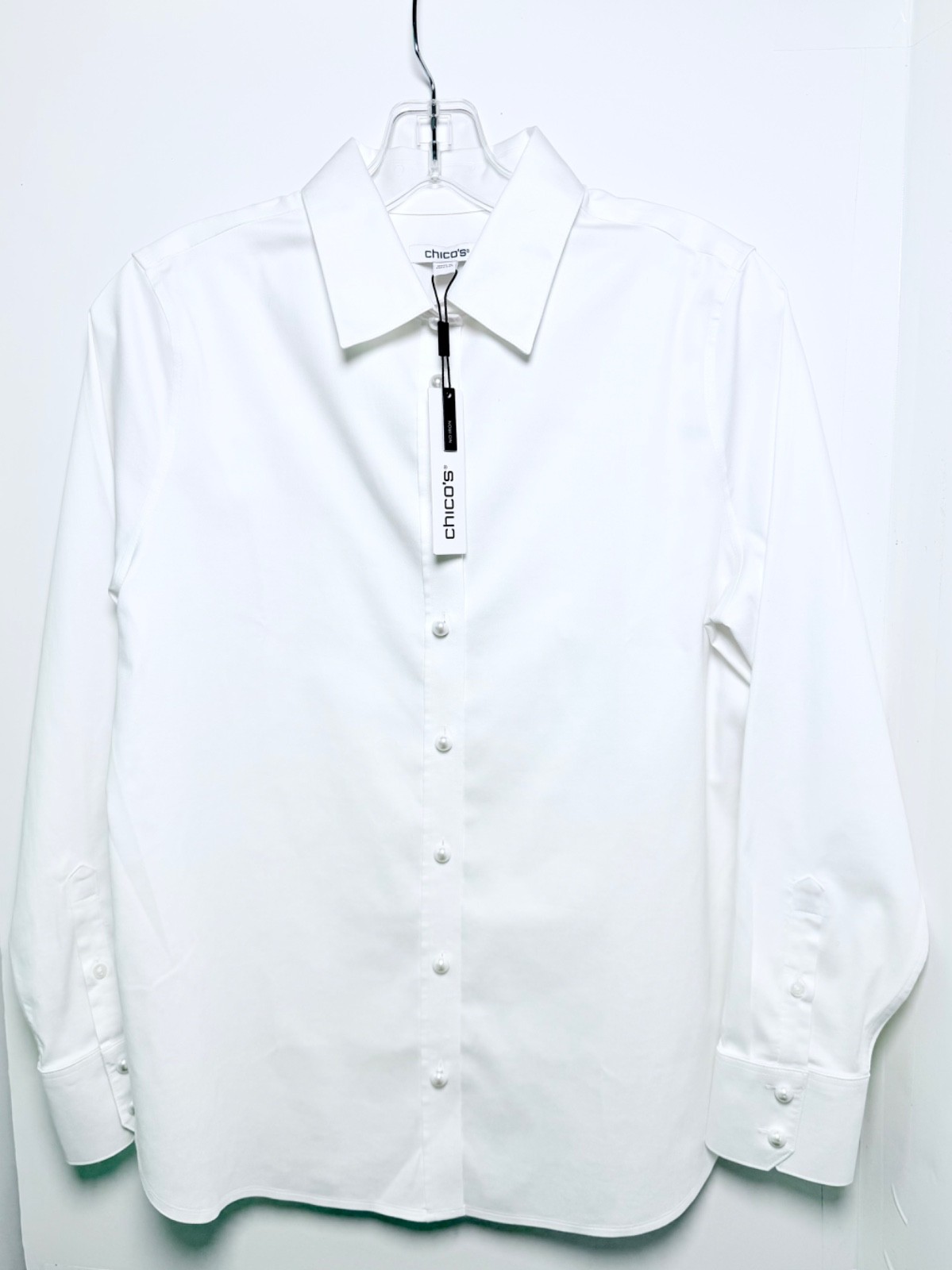 CHICOS NO IRON STRETCH PEARL BUTTONS CLASSIC COLLAR OPTIC WHITE CHICOS NO IRON STRETCH PEARL BUTTONS CLASSIC COLLAR OPTIC WHITE