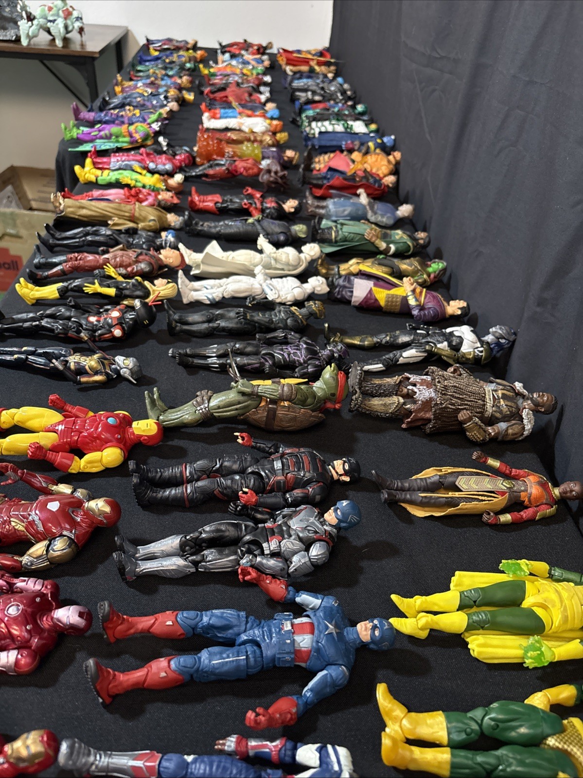 MASSIVE FIGURE HAUL
