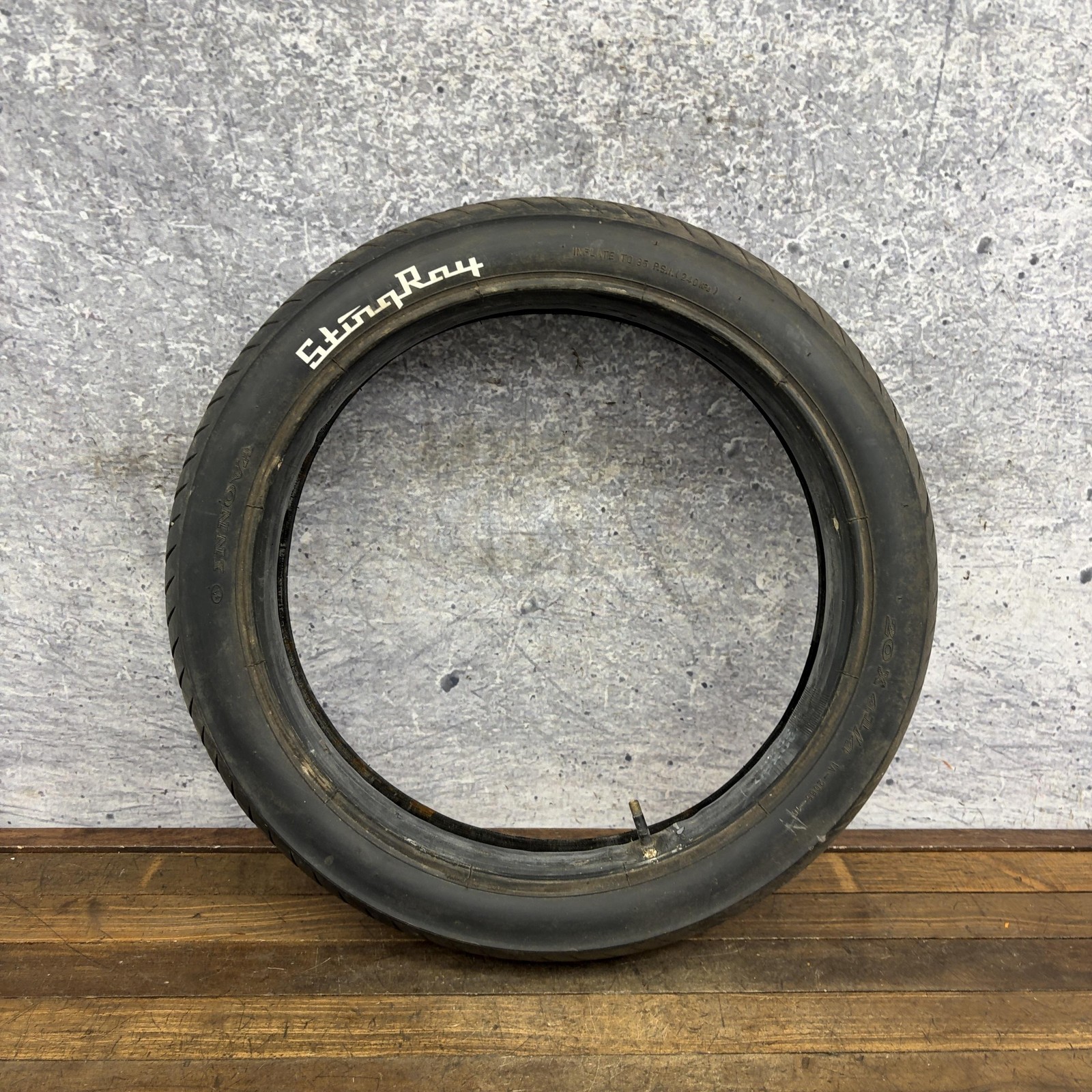 StingRay OCC Chopper Tire 20 X 4 1/4 Black Wide 20in Cruiser Lowrider Bike
