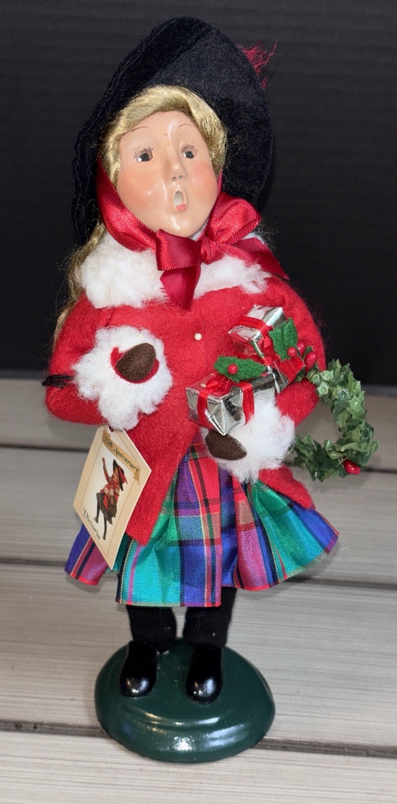 Byers Choice Christmas Caroler Victoria Plaid Dress & Ornament Basket 2003