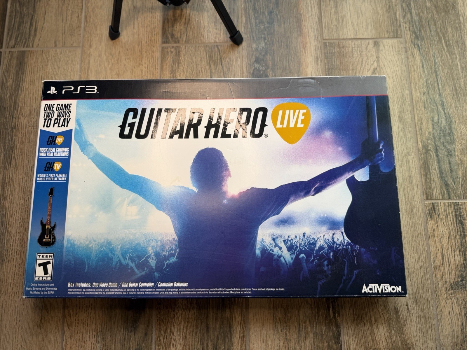 Activision Guitar Hero Live PS3 Bundle Wireless Guitar + Game NTSC-U/C 2015 CIB