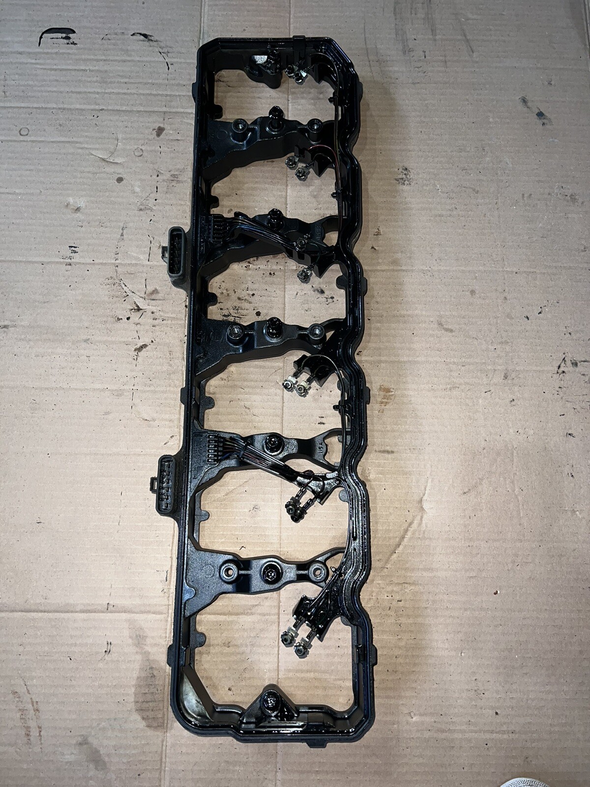 2006 Dodge Ram Cummins Diesel 5.9L Valve Cover Spacer & Injector Wire Gasket OEM