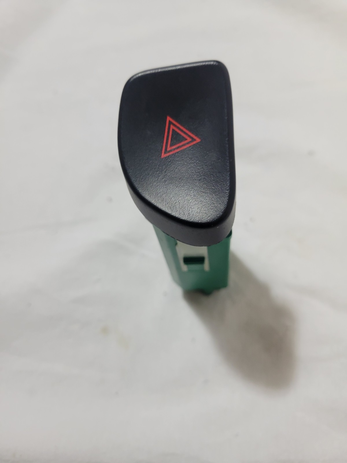 Fits 2000-2005 Chevrolet Impala Hazard Flasher Switch
